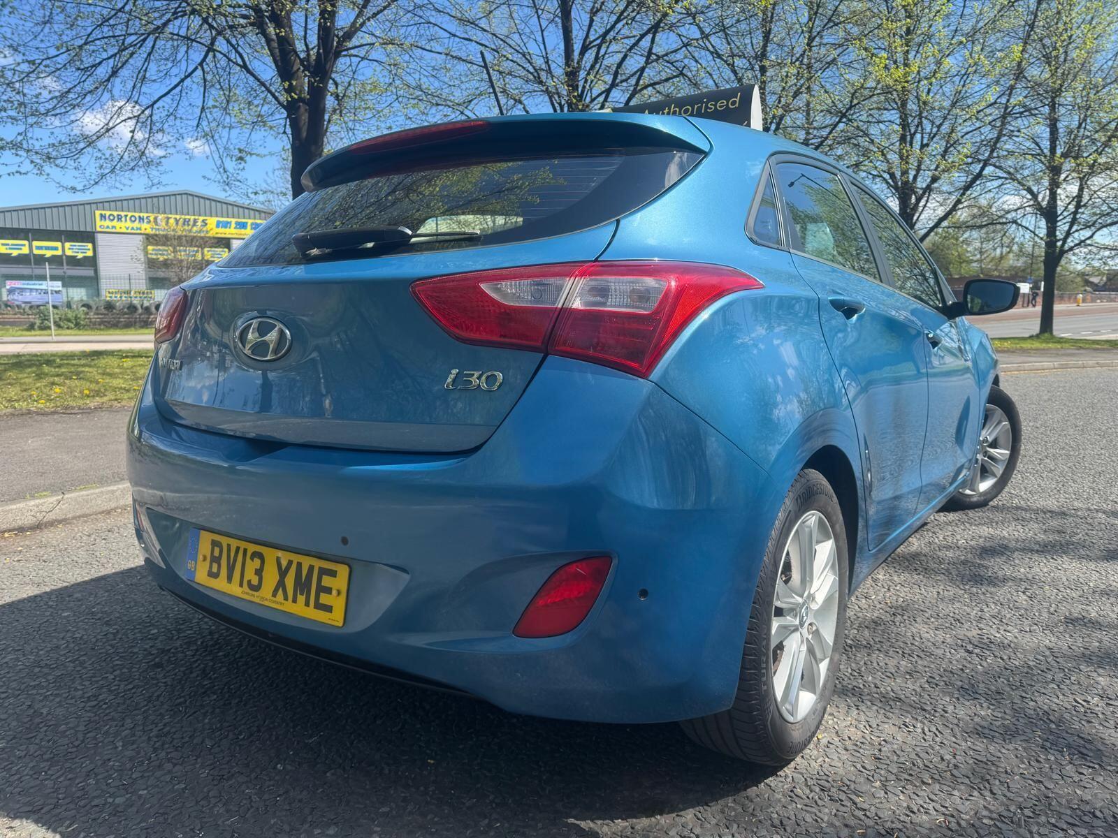 Hyundai i30 - Image 11