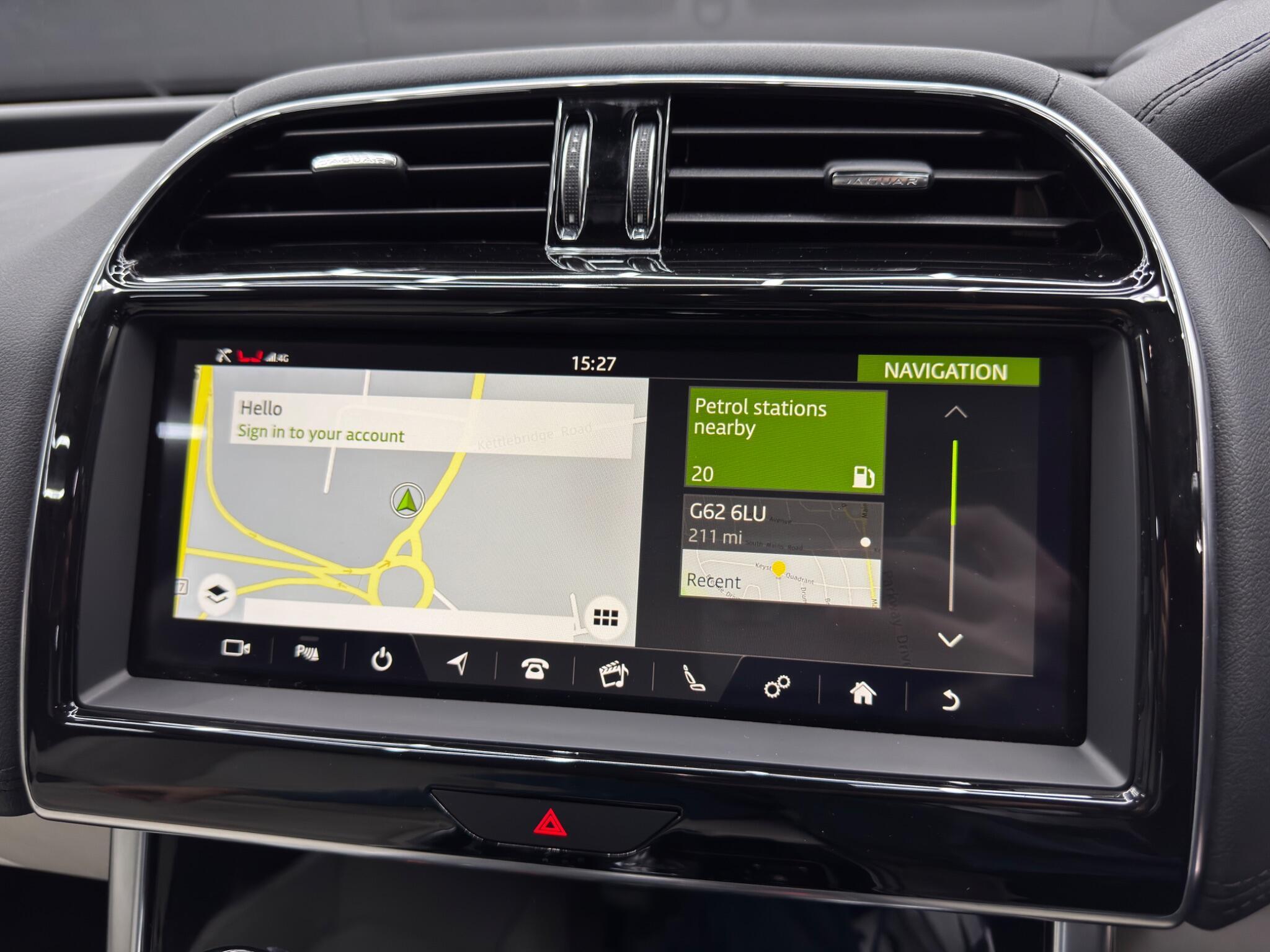 Jaguar XE - Image 28