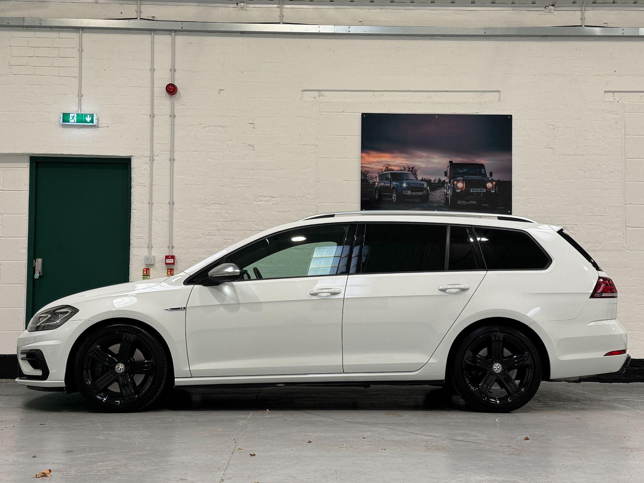 Volkswagen Golf - Image 10