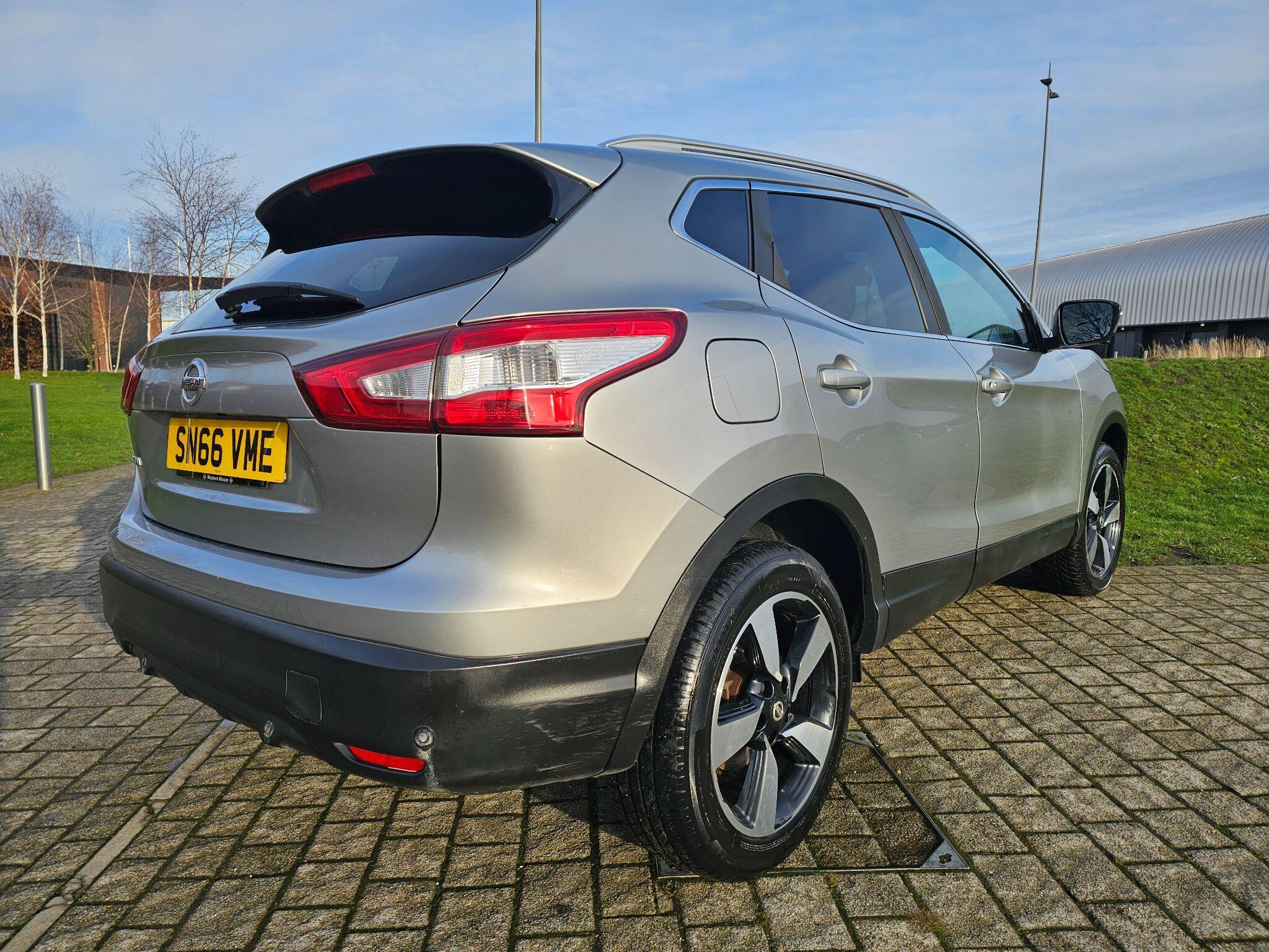 Nissan Qashqai - Image 26