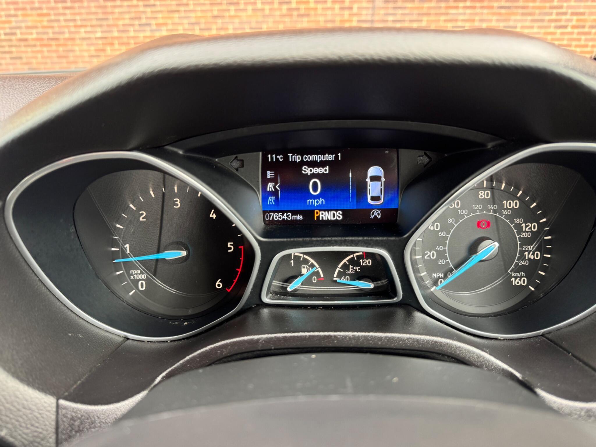 Ford Focus - Image 10