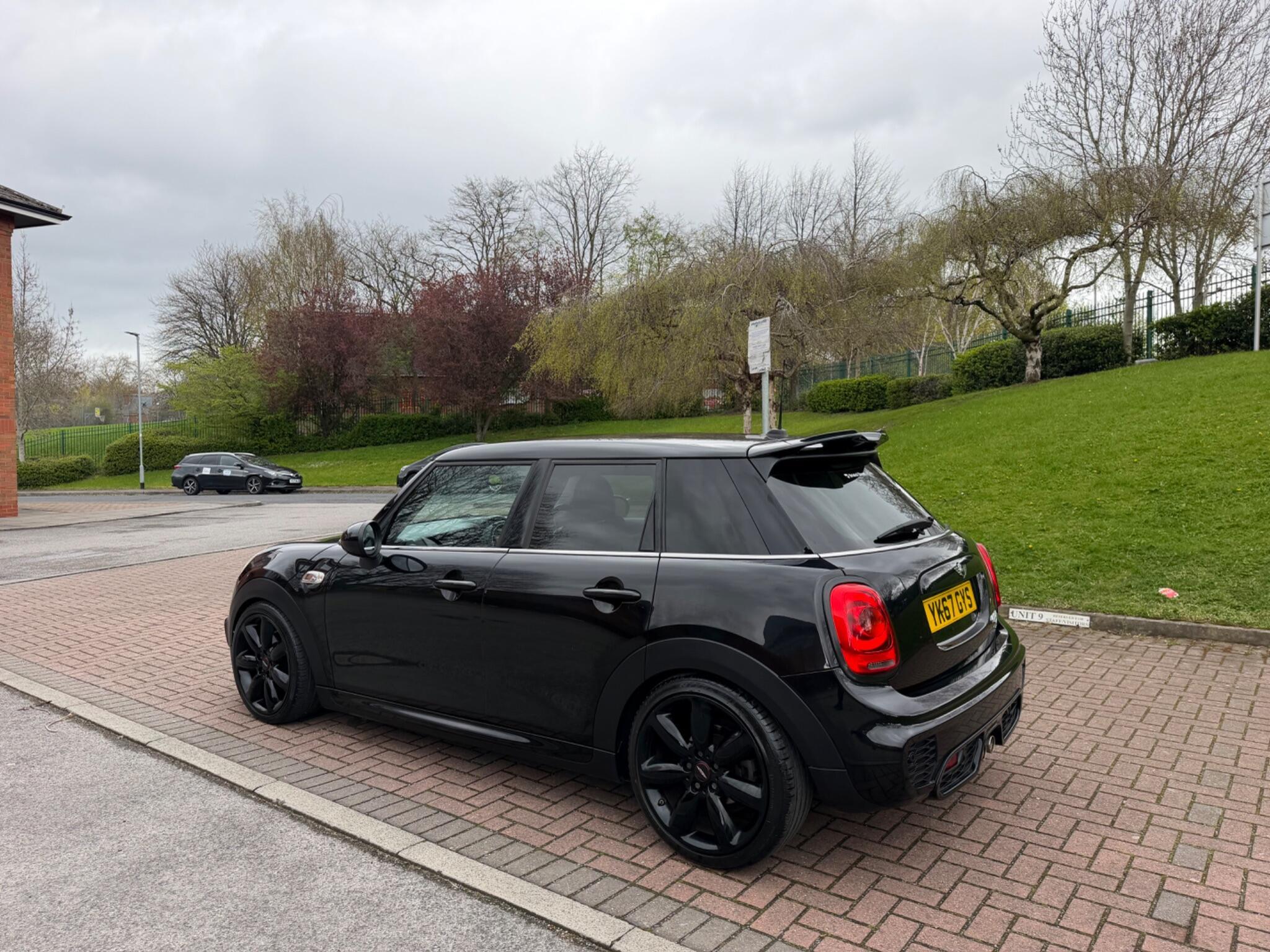 MINI Hatch - Image 14