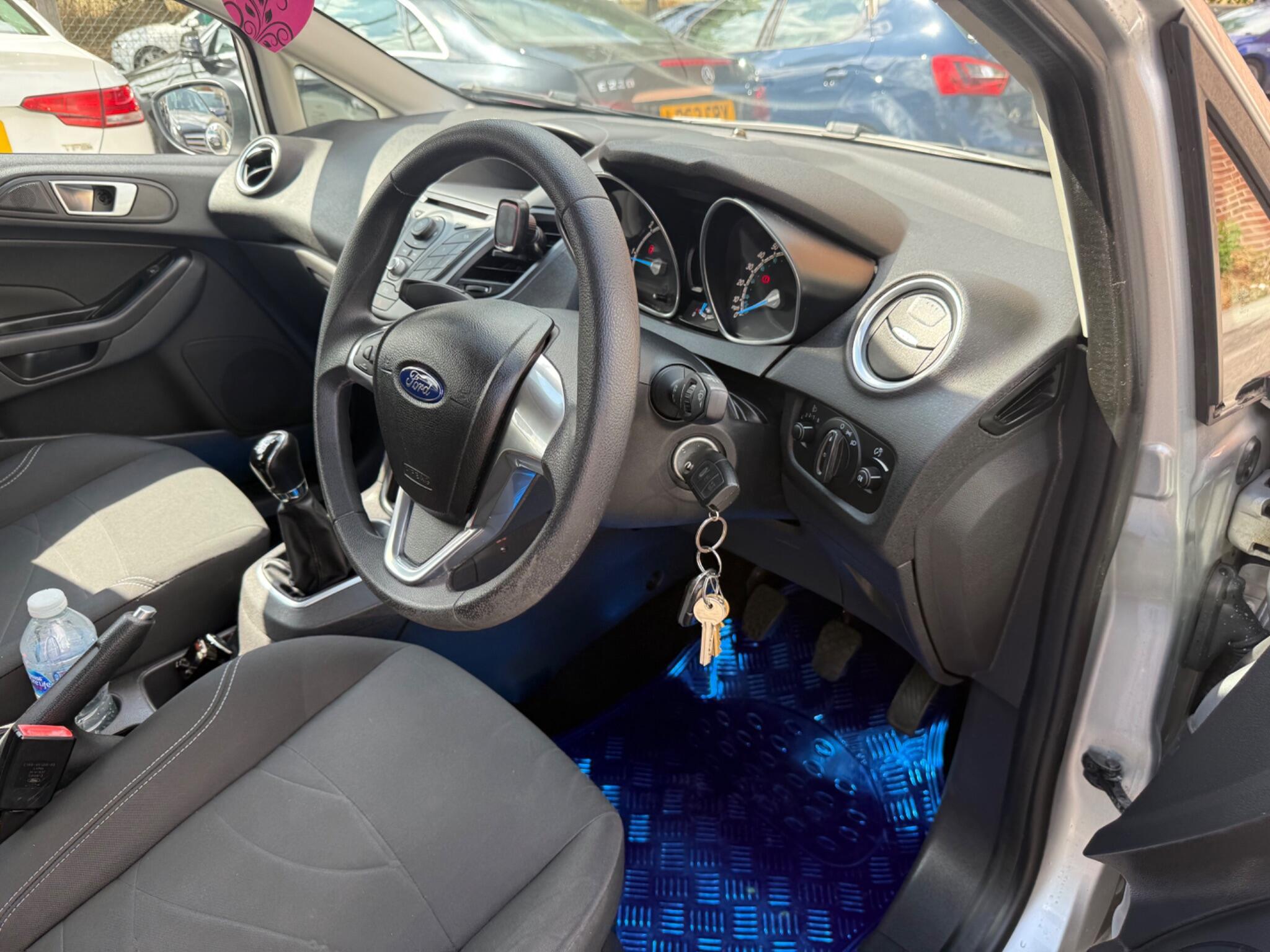 Ford Fiesta - Image 13