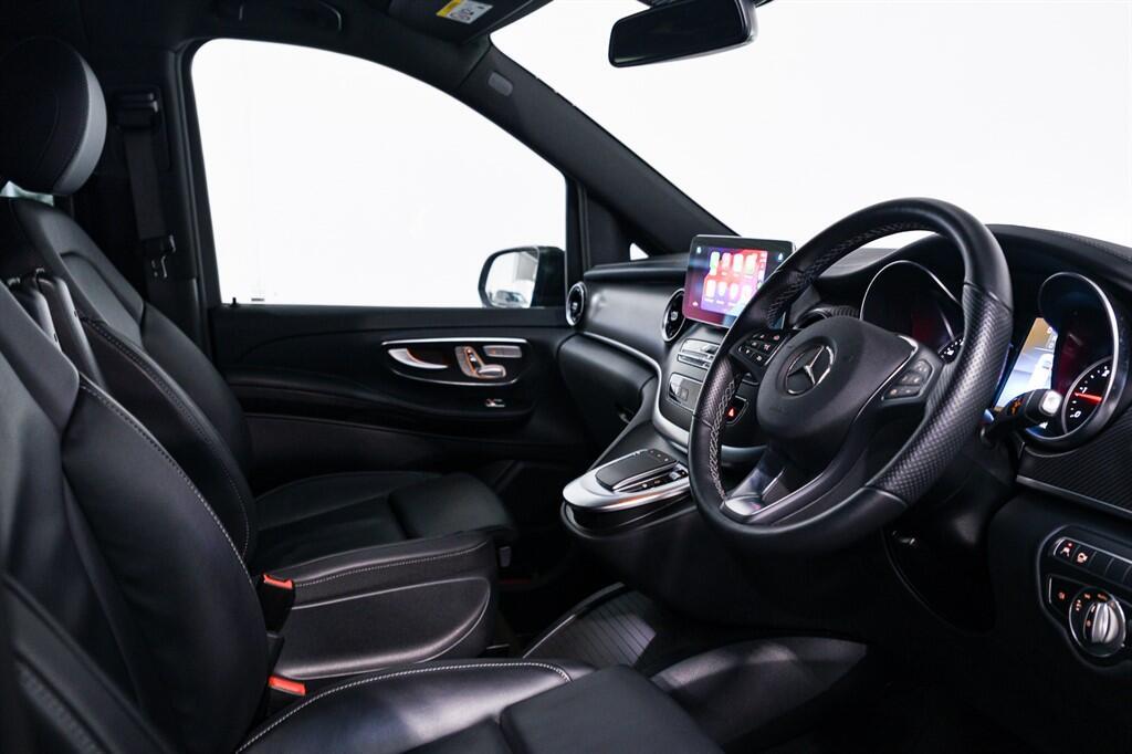 Mercedes V Class - Image 15