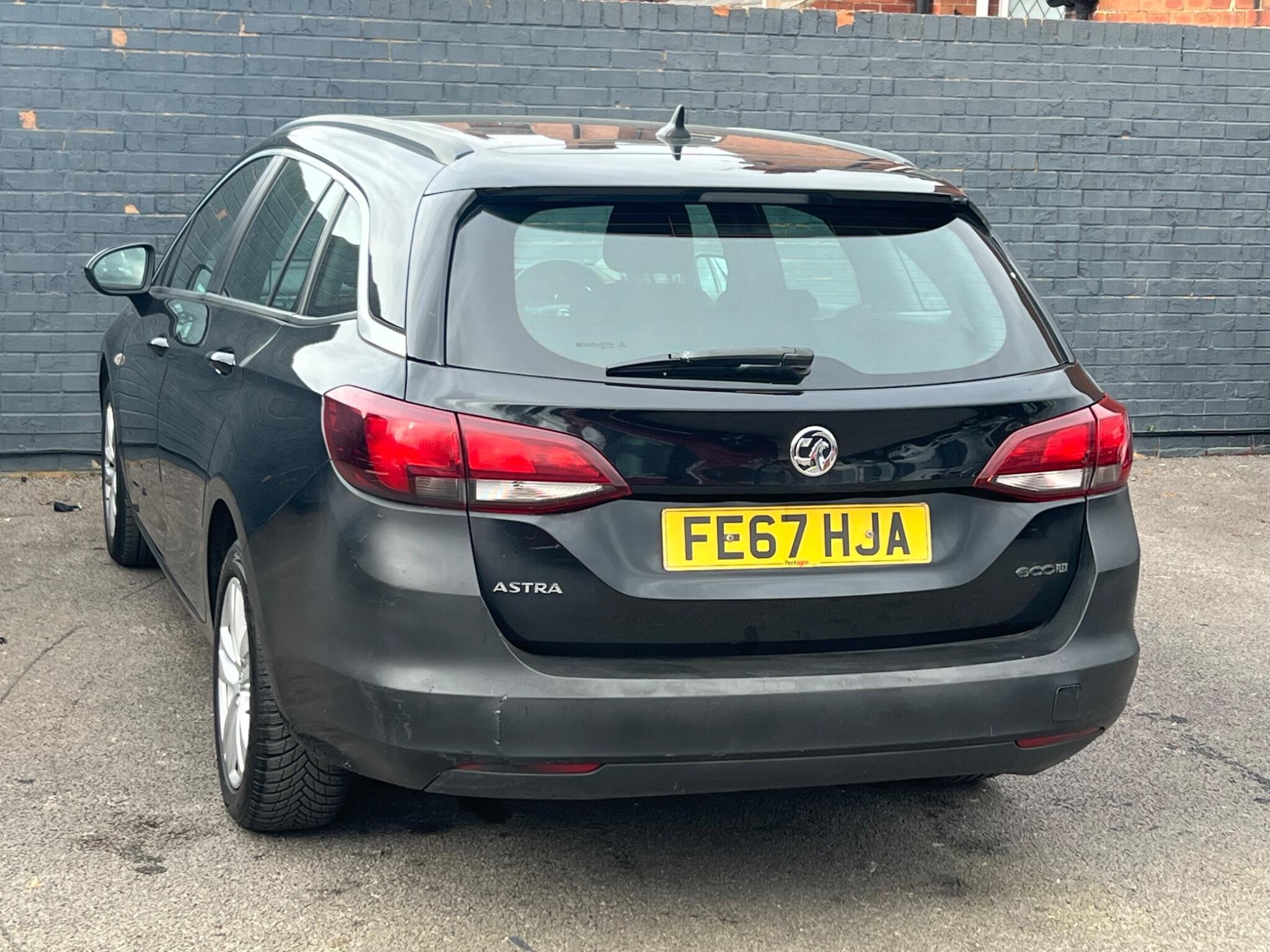 Vauxhall Astra - Image 10