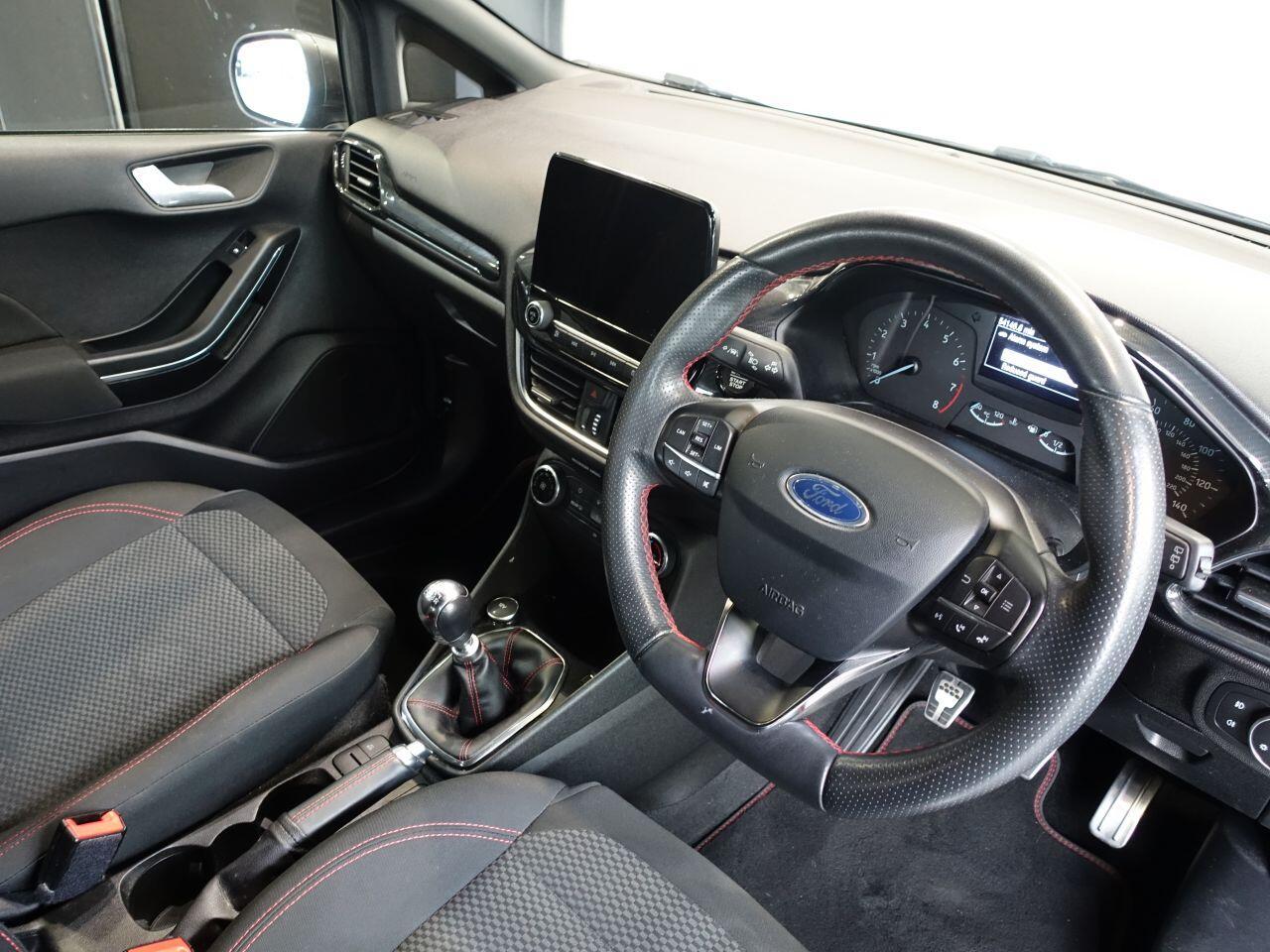 Ford Fiesta - Image 2