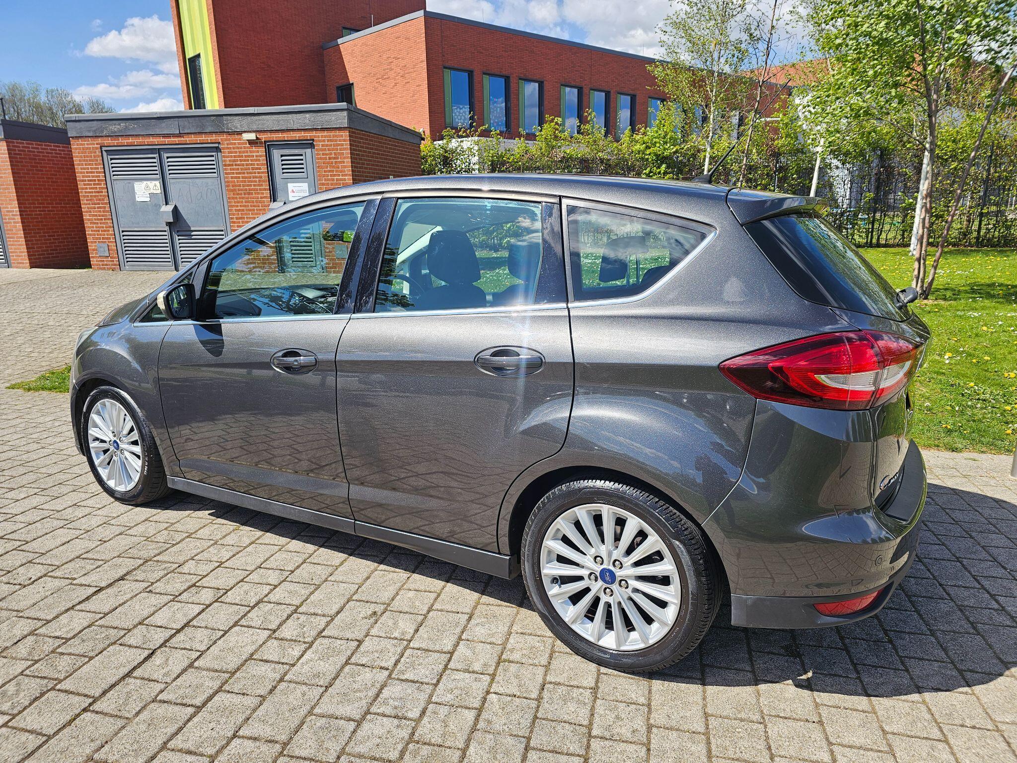 Ford C-MAX - Image 12