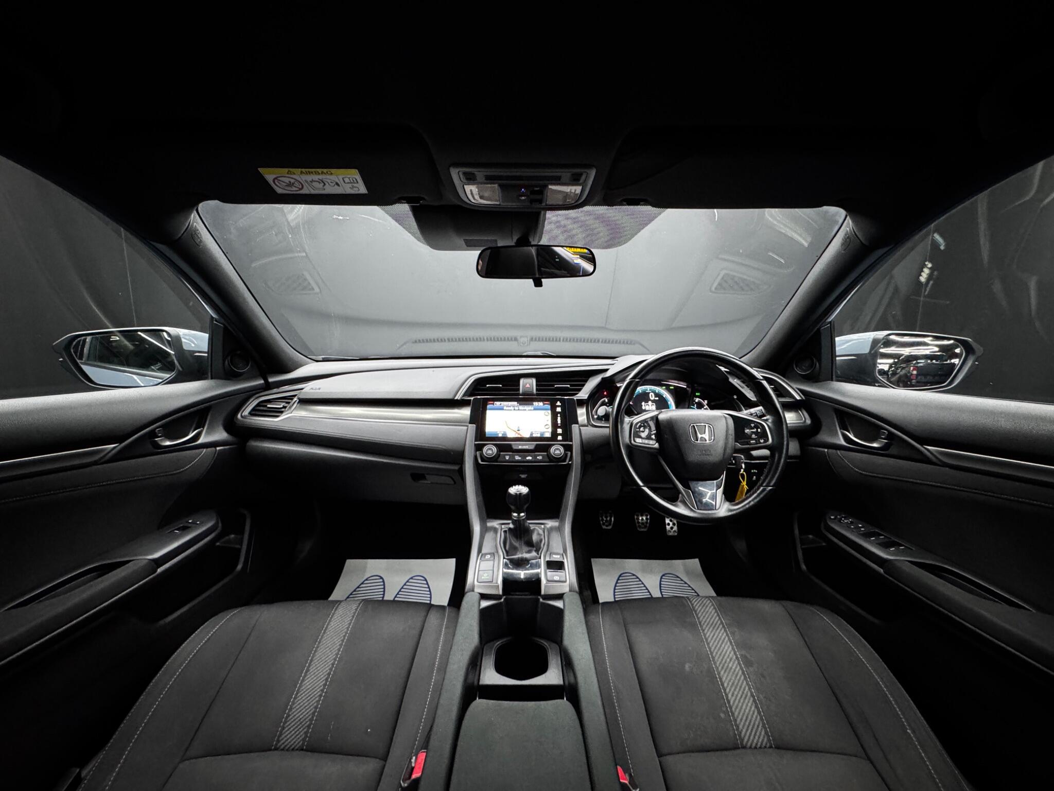 Honda Civic - Image 16