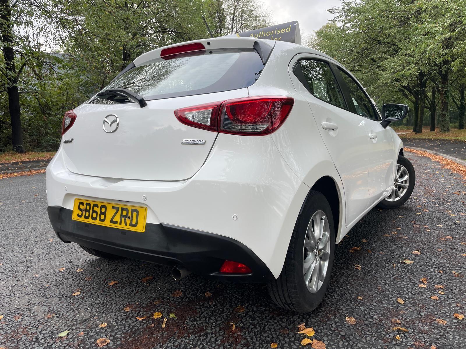 Mazda MAZDA2 - Image 11