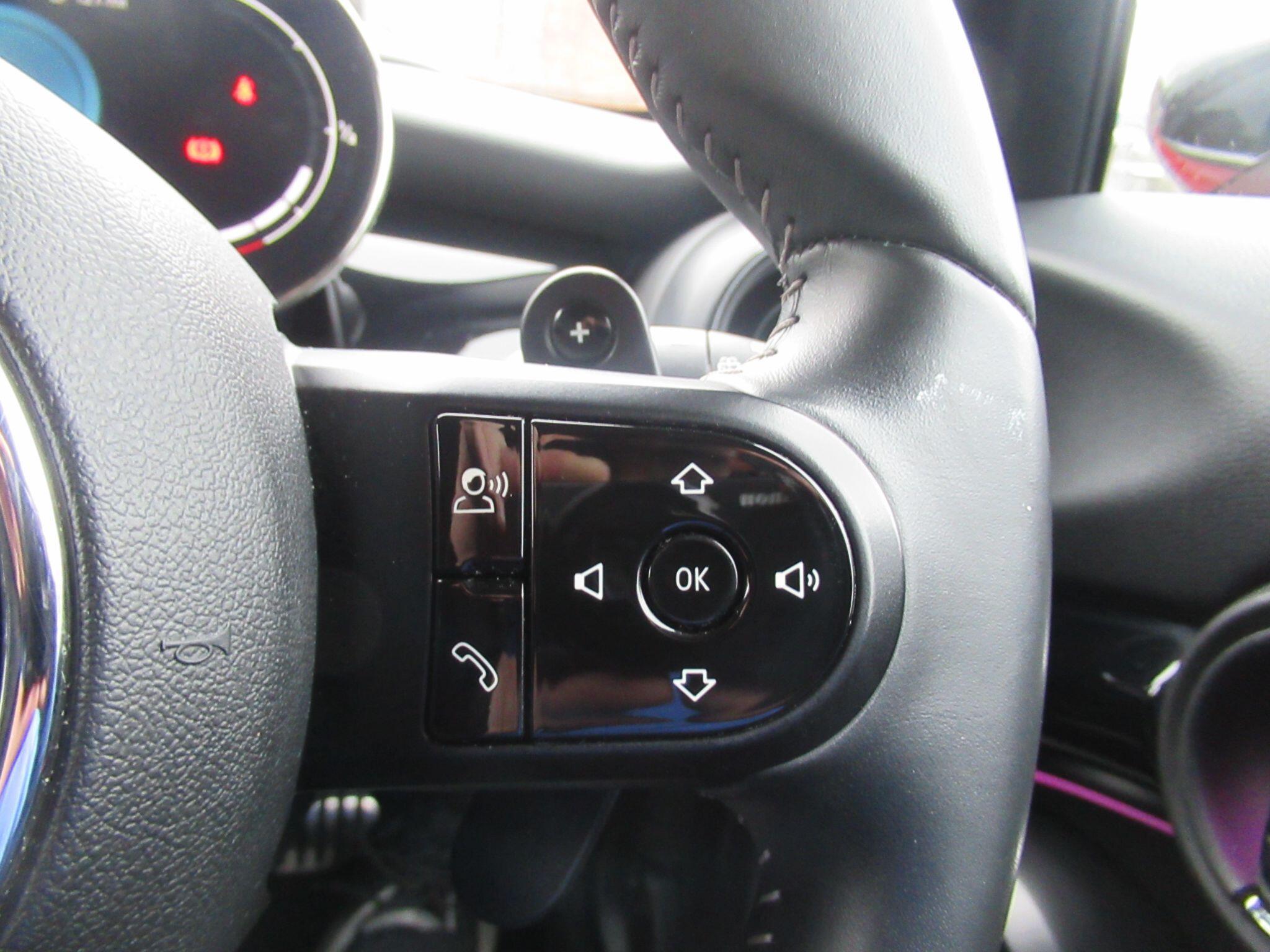 MINI Hatch - Image 28