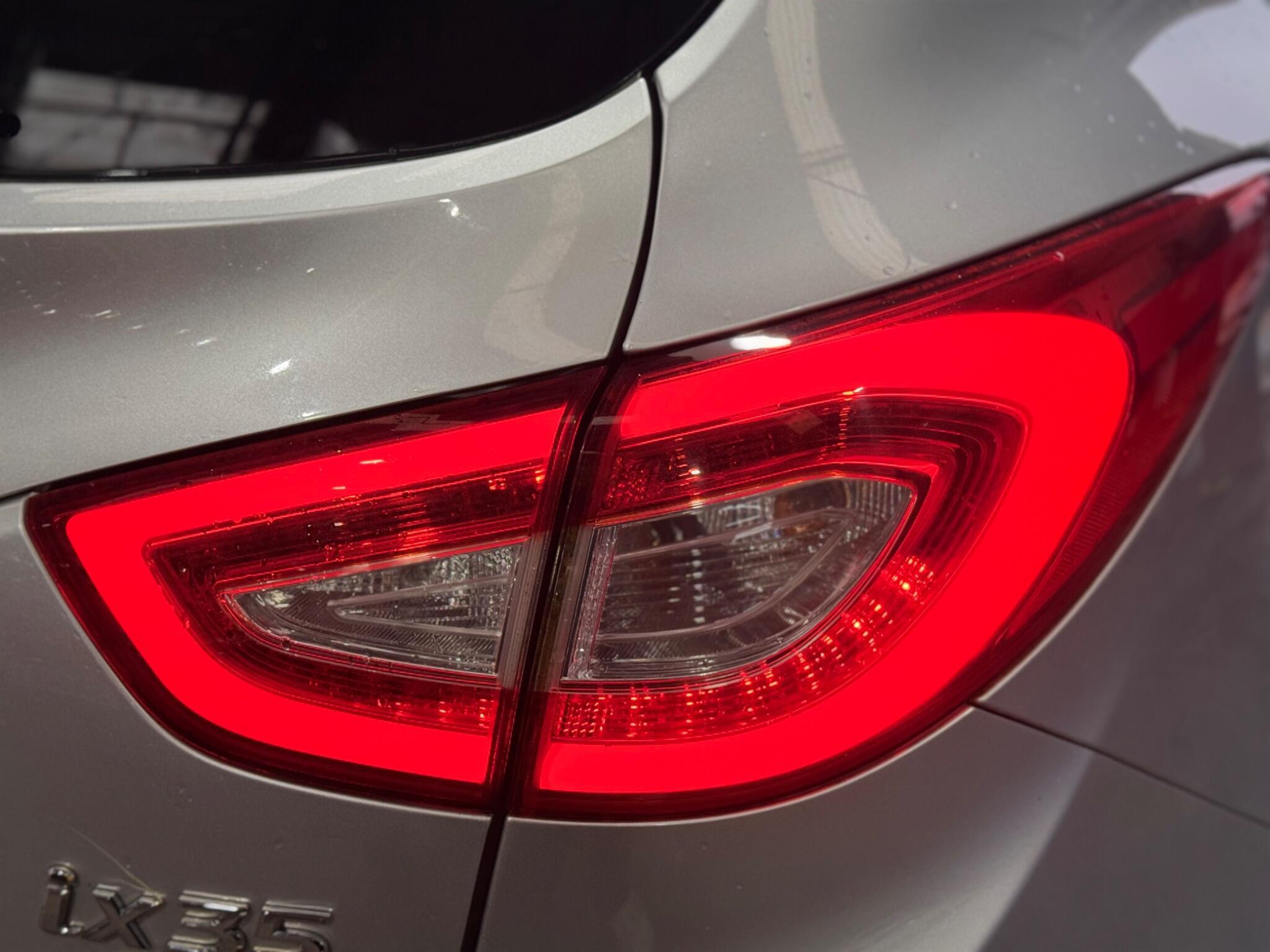 Hyundai ix35 - Image 10