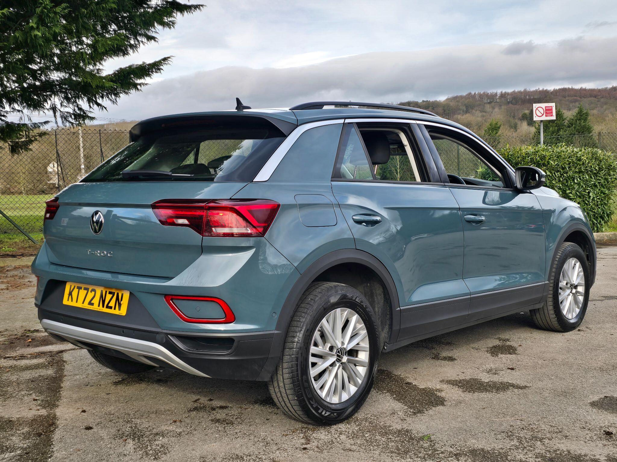 Volkswagen T-Roc - Image 12
