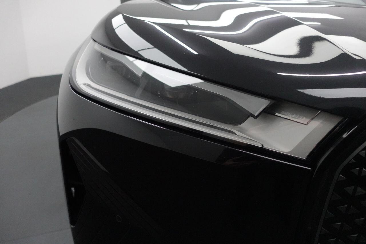 BMW IX - Image 15