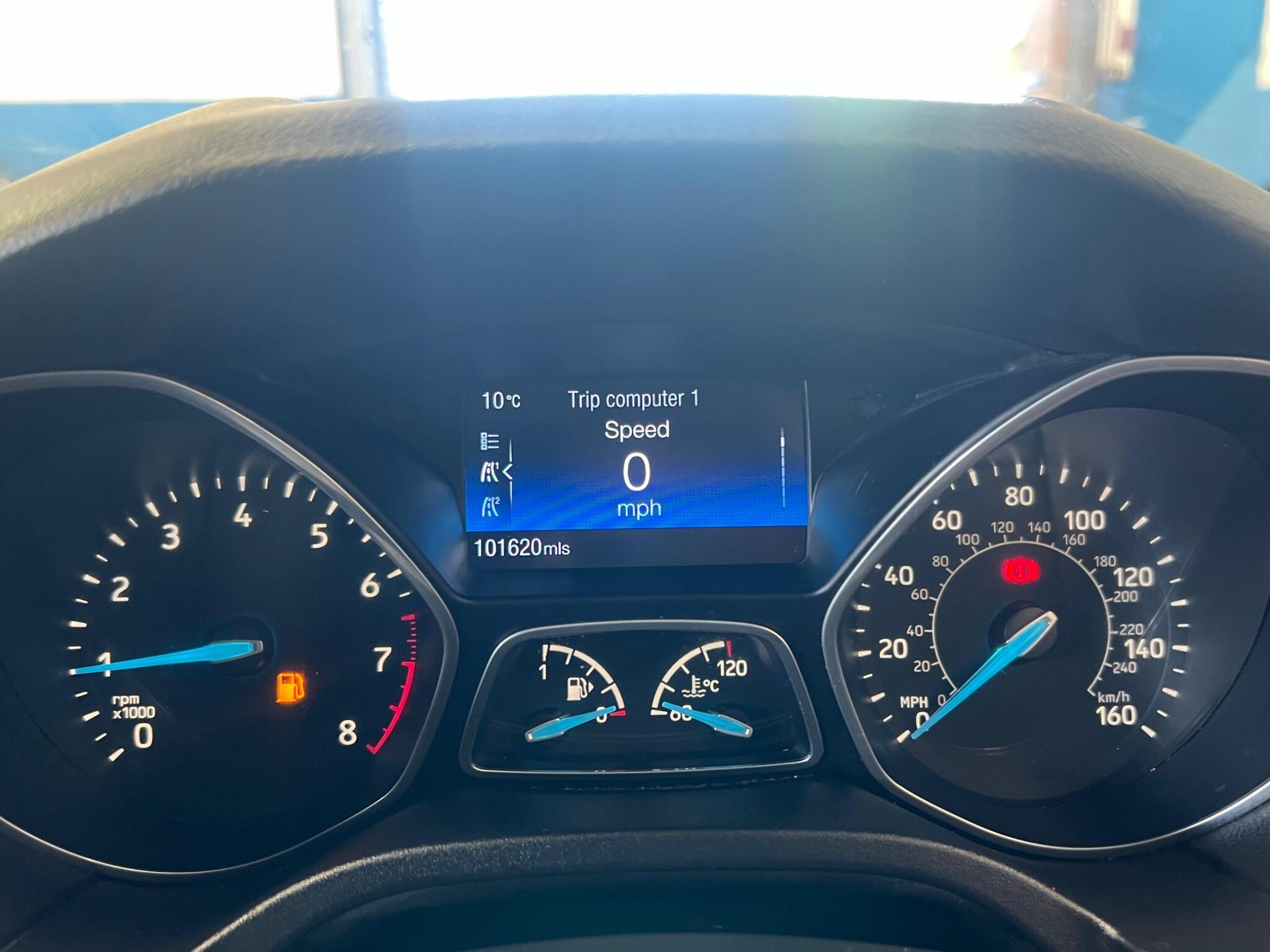 Ford Focus - Image 19