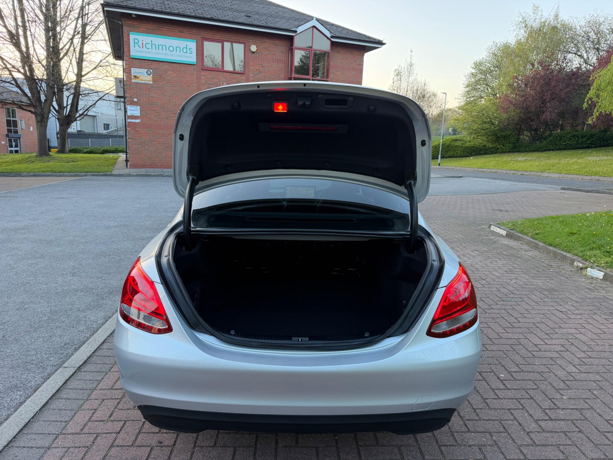 Mercedes C Class - Image 20