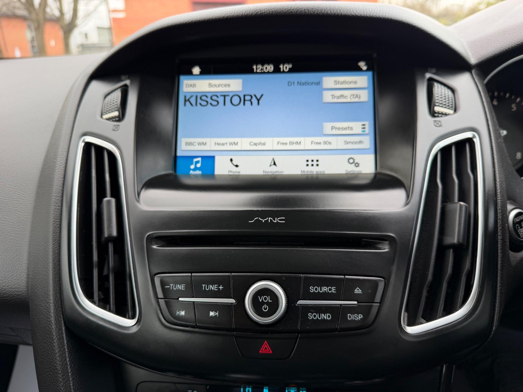 Ford Focus - Image 58