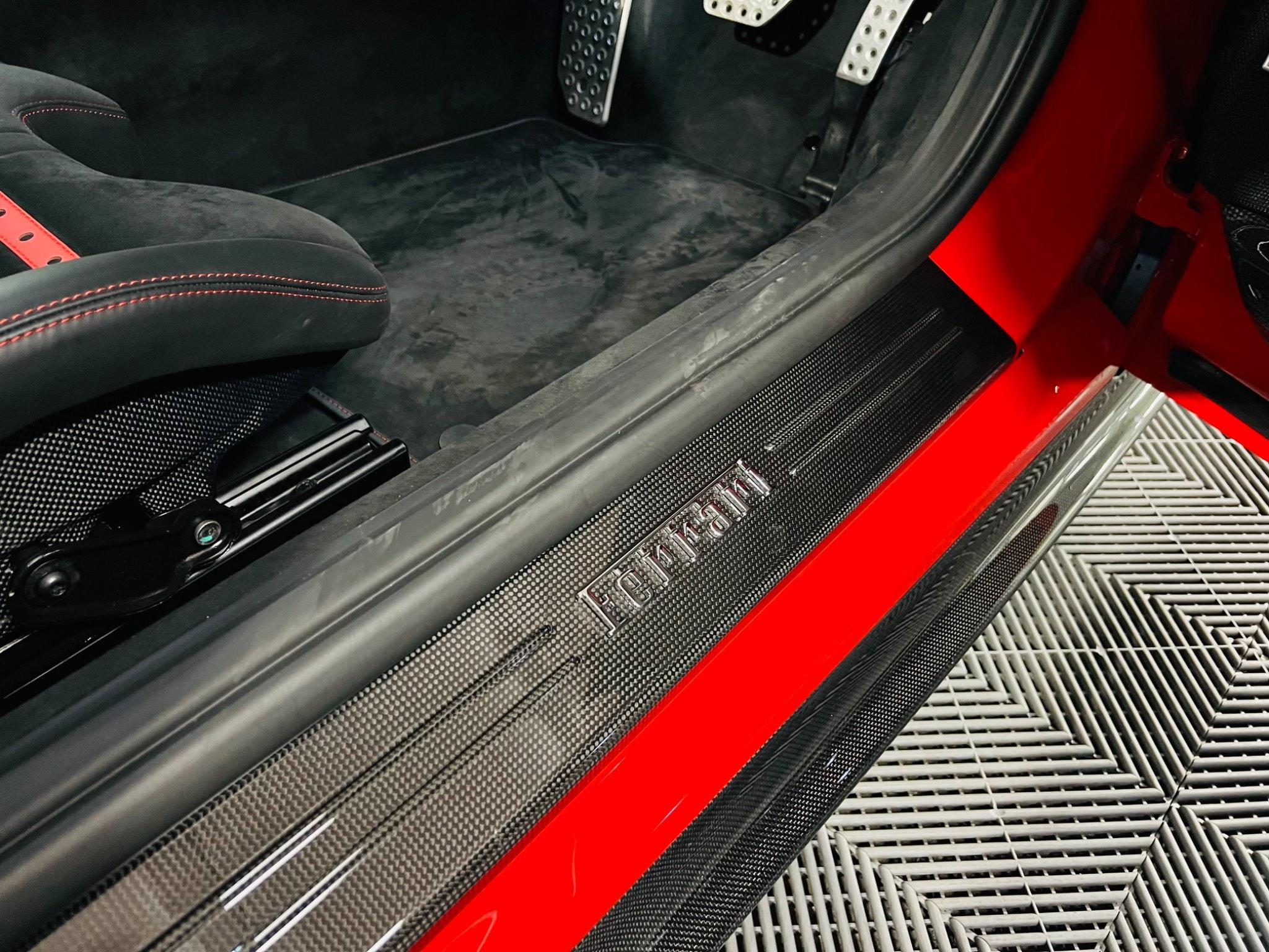 Ferrari 812 Competizione - Image 15