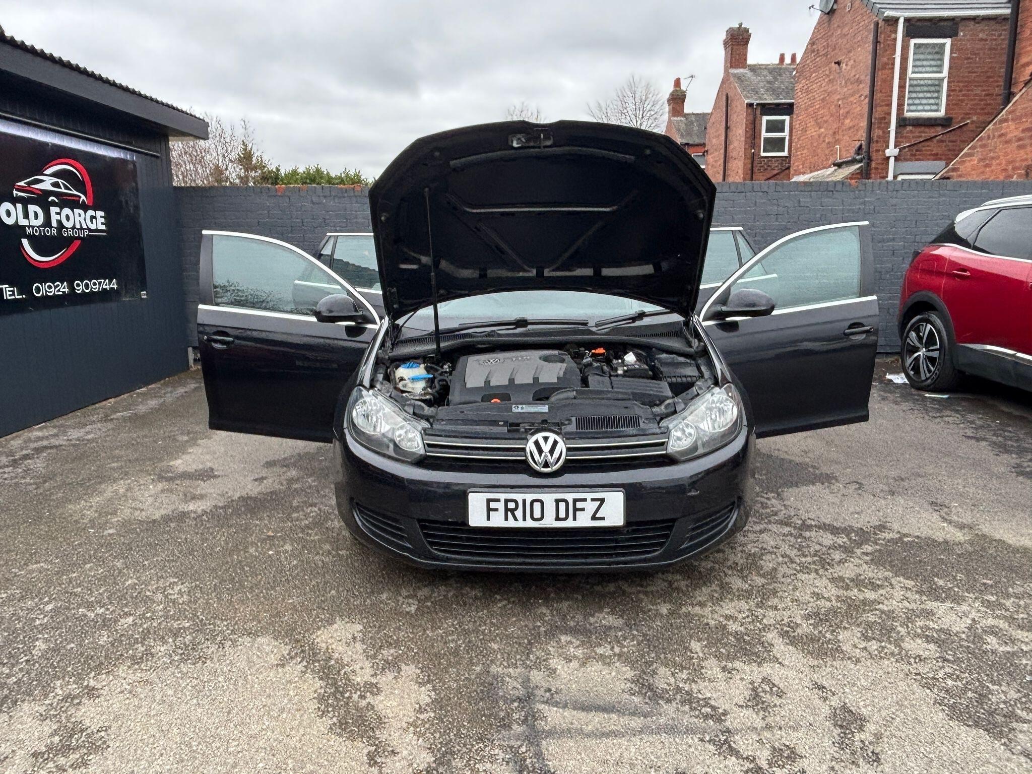 Volkswagen Golf - Image 10