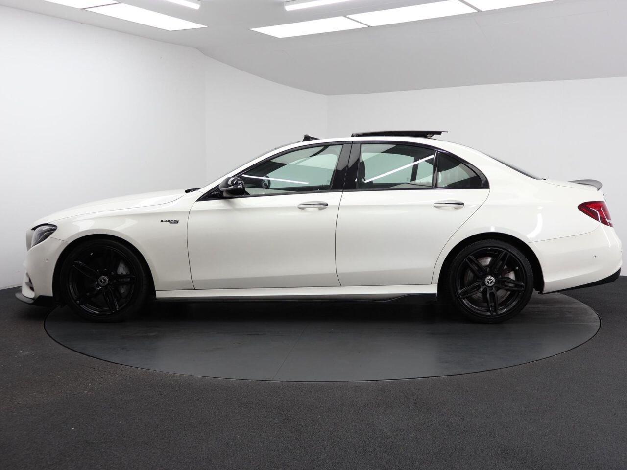 Mercedes-benz E Class - Image 5