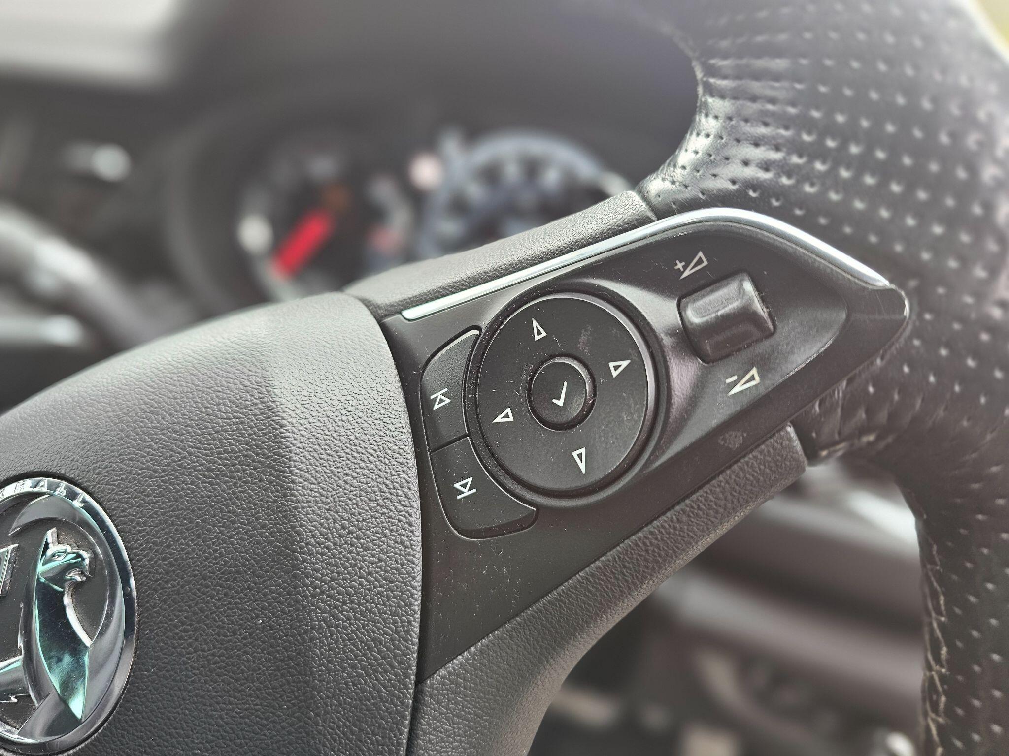 Vauxhall Insignia - Image 27