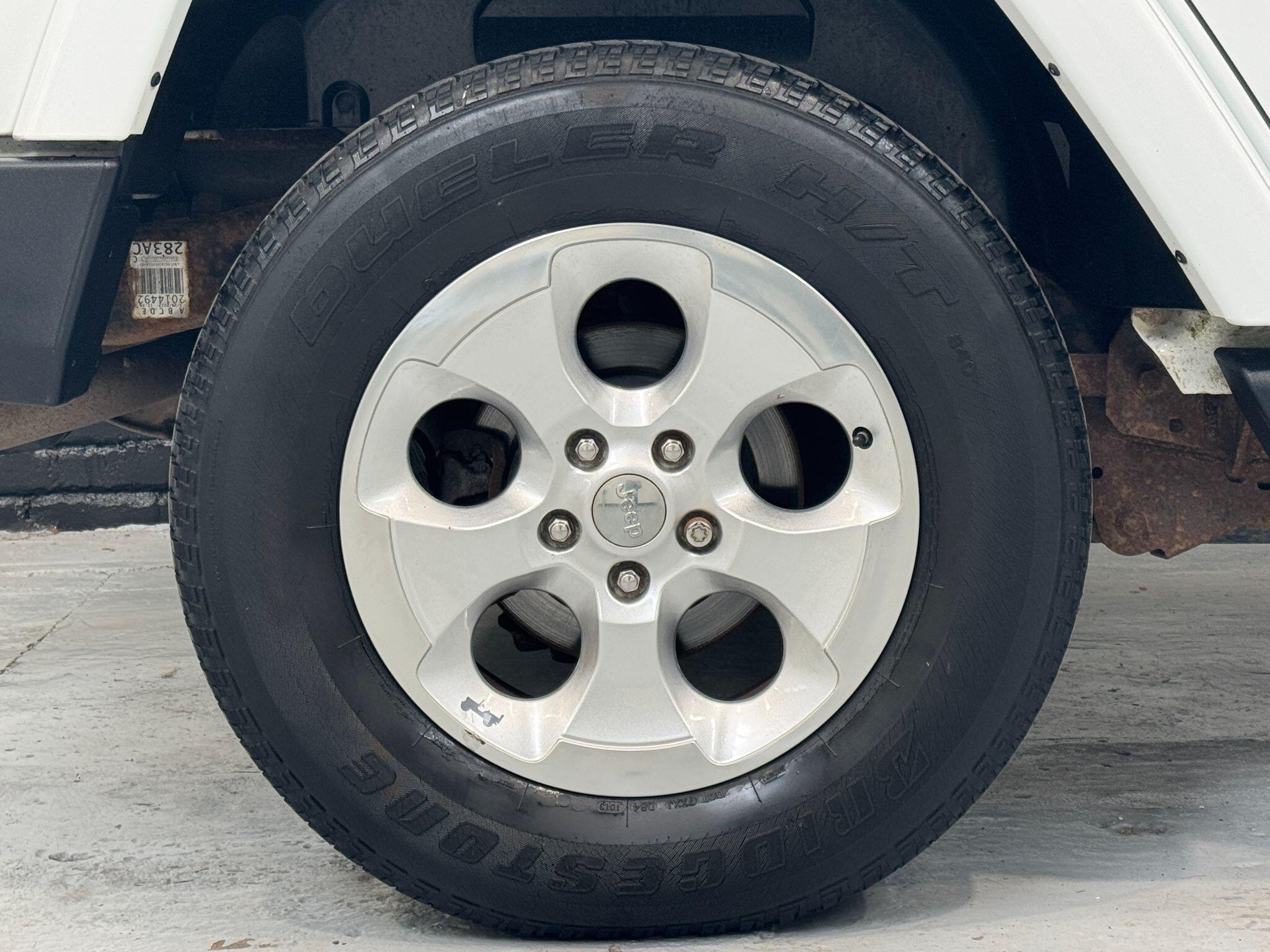 Jeep Wrangler - Image 37