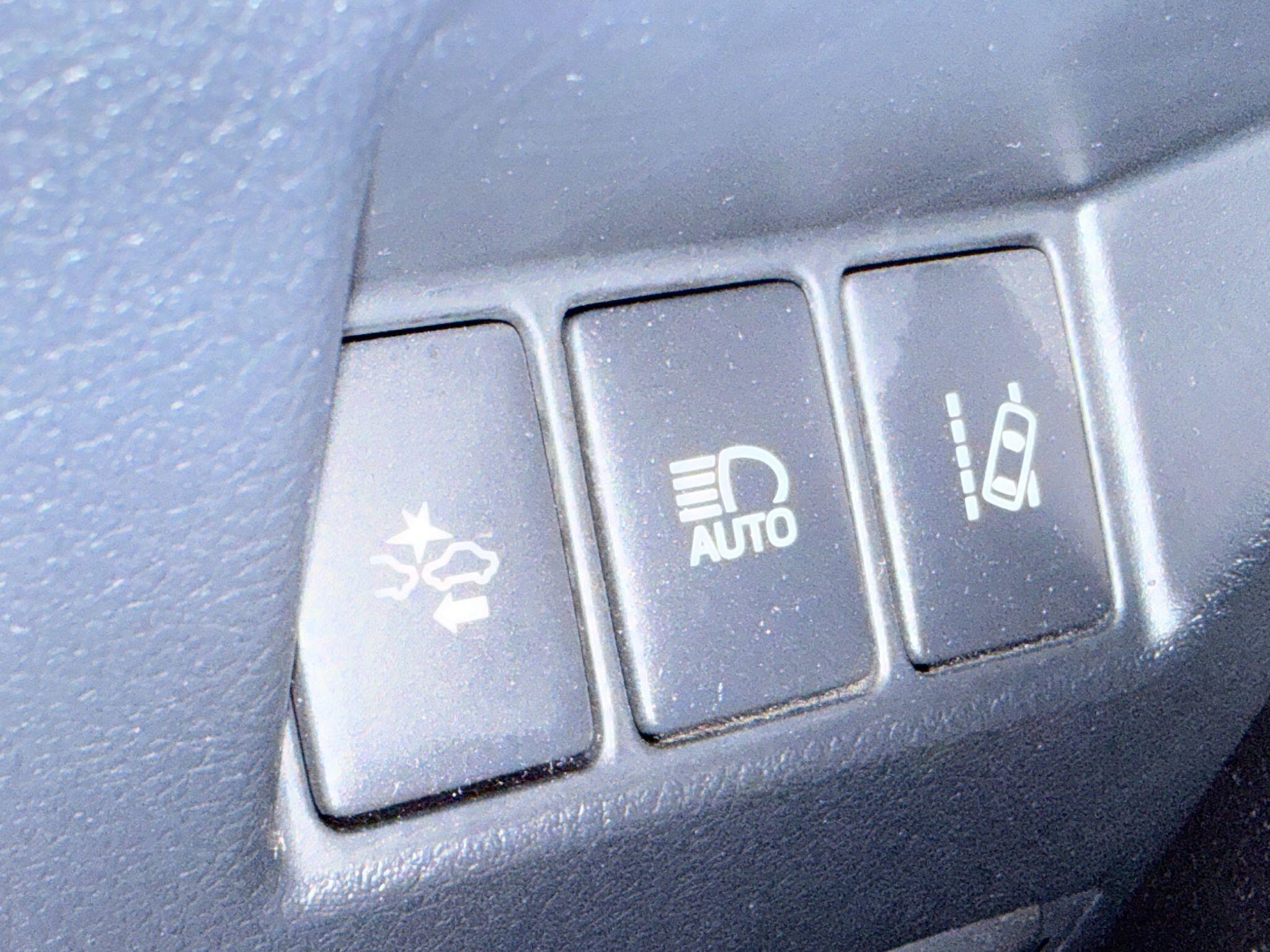 Toyota Yaris - Image 55