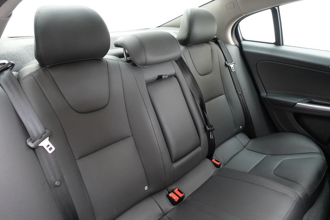 Volvo S60 - Image 9