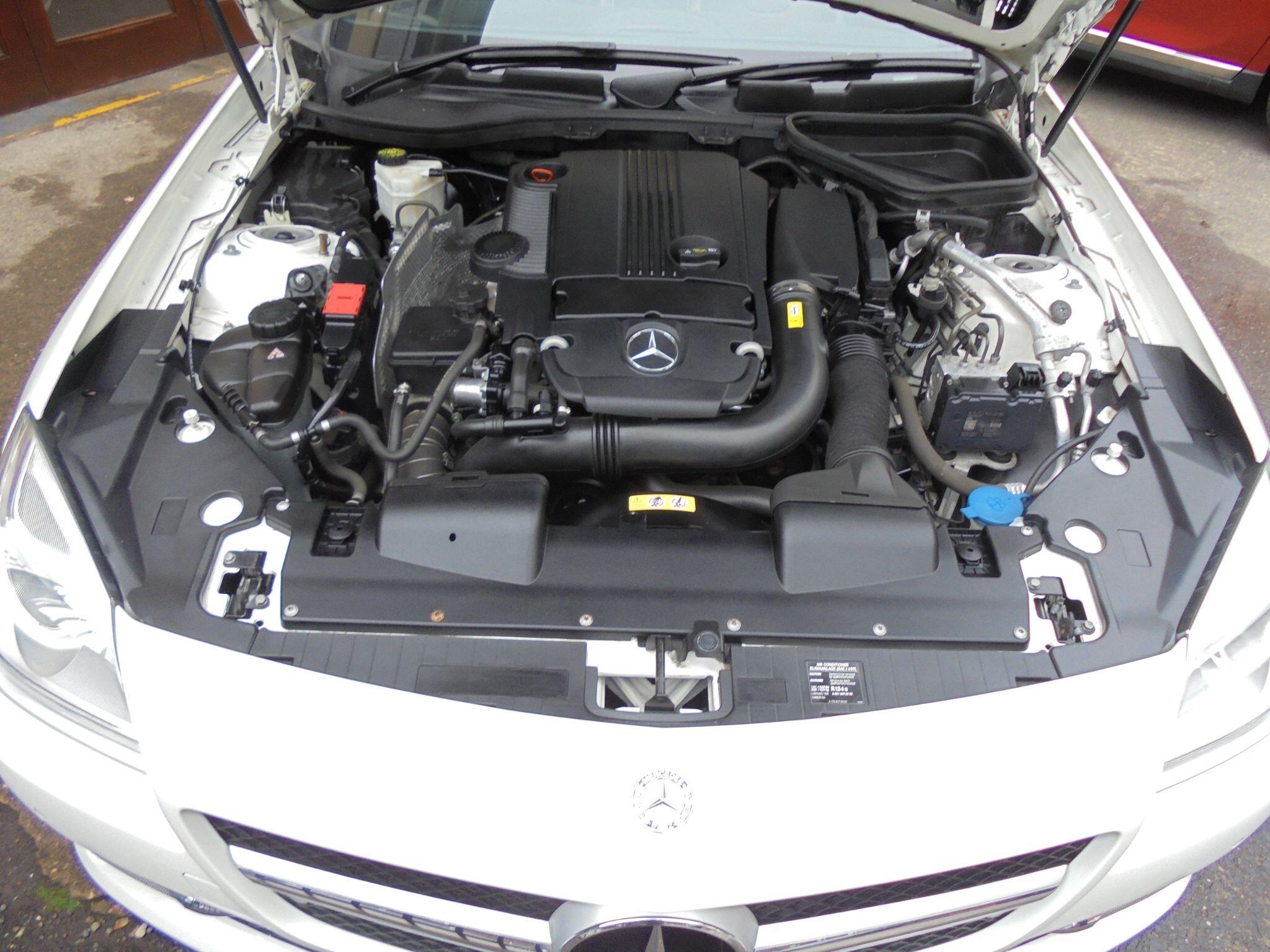 Mercedes SLK - Image 18