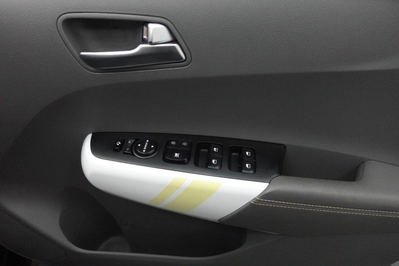 Kia Picanto - Image 11