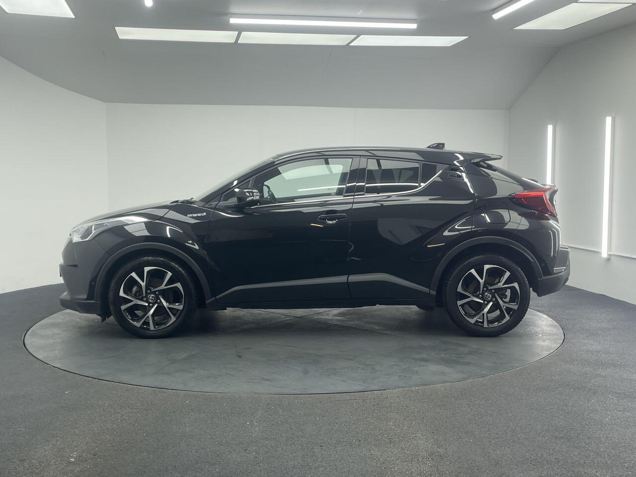 Toyota C-Hr - Image 11