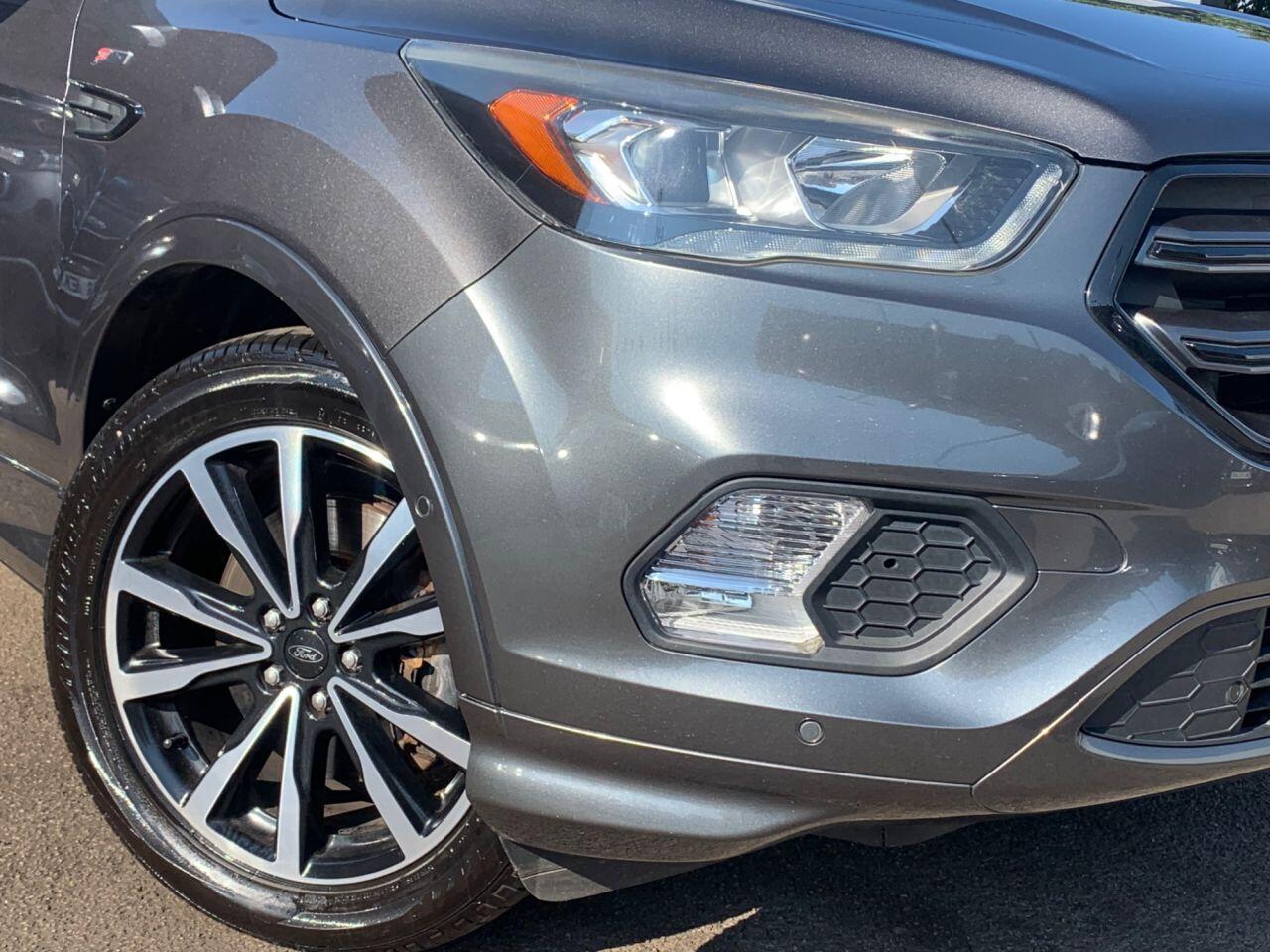 Ford Kuga - Image 8
