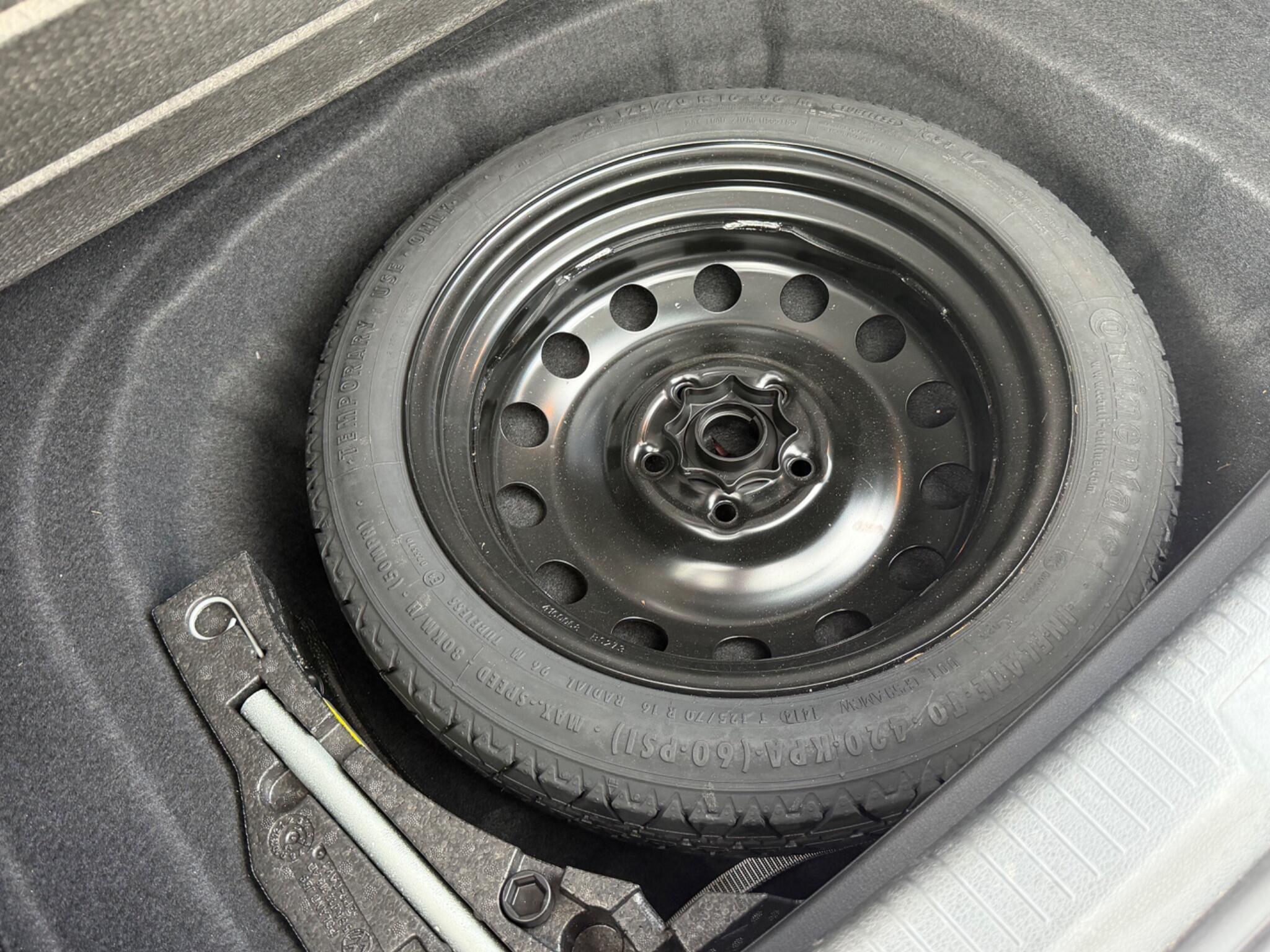 Volkswagen Golf - Image 19