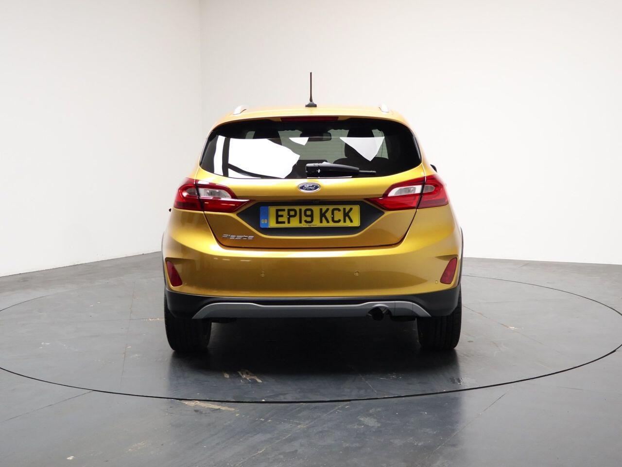 Ford Fiesta - Image 8