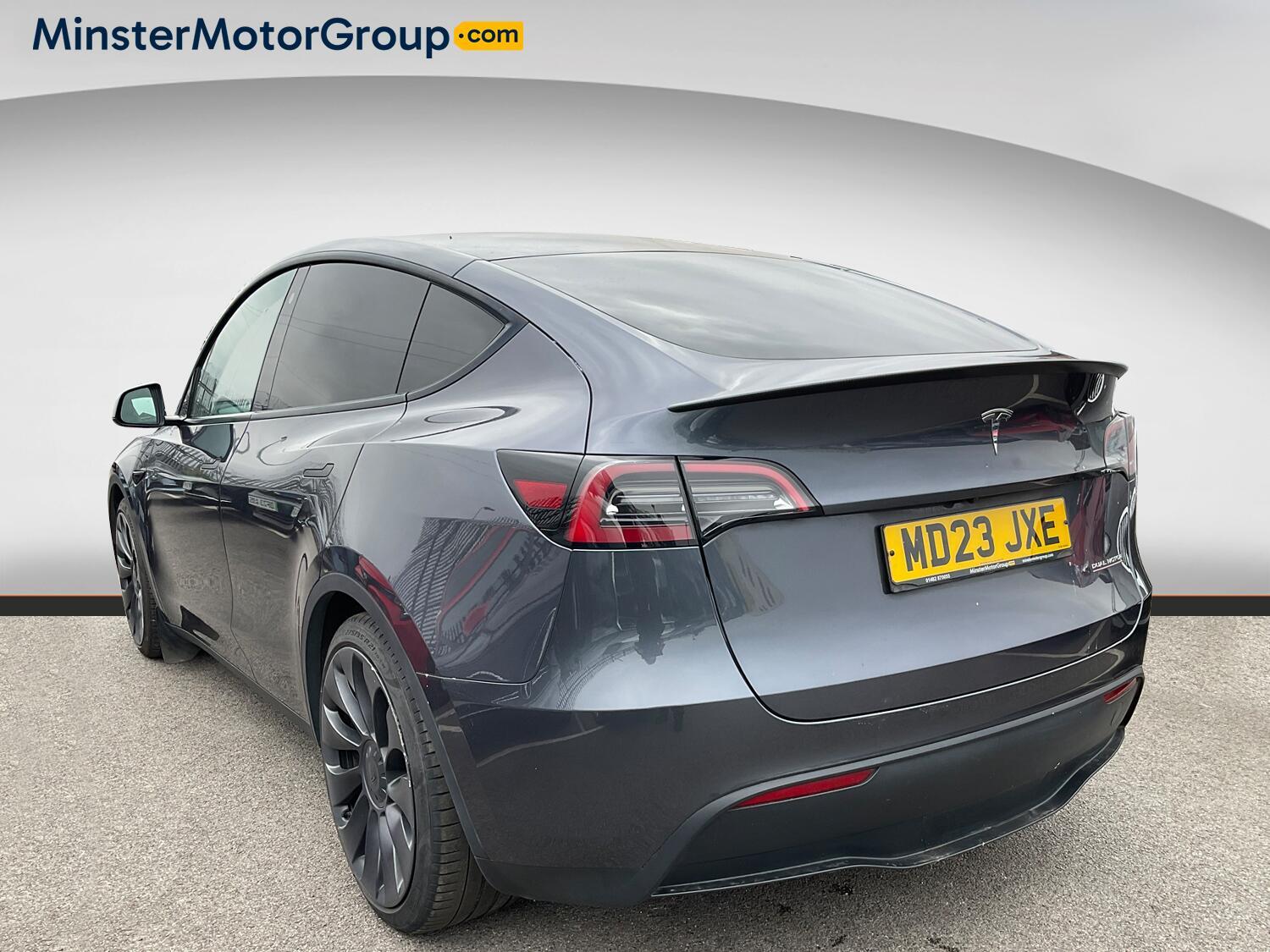 Tesla Model Y - Image 4