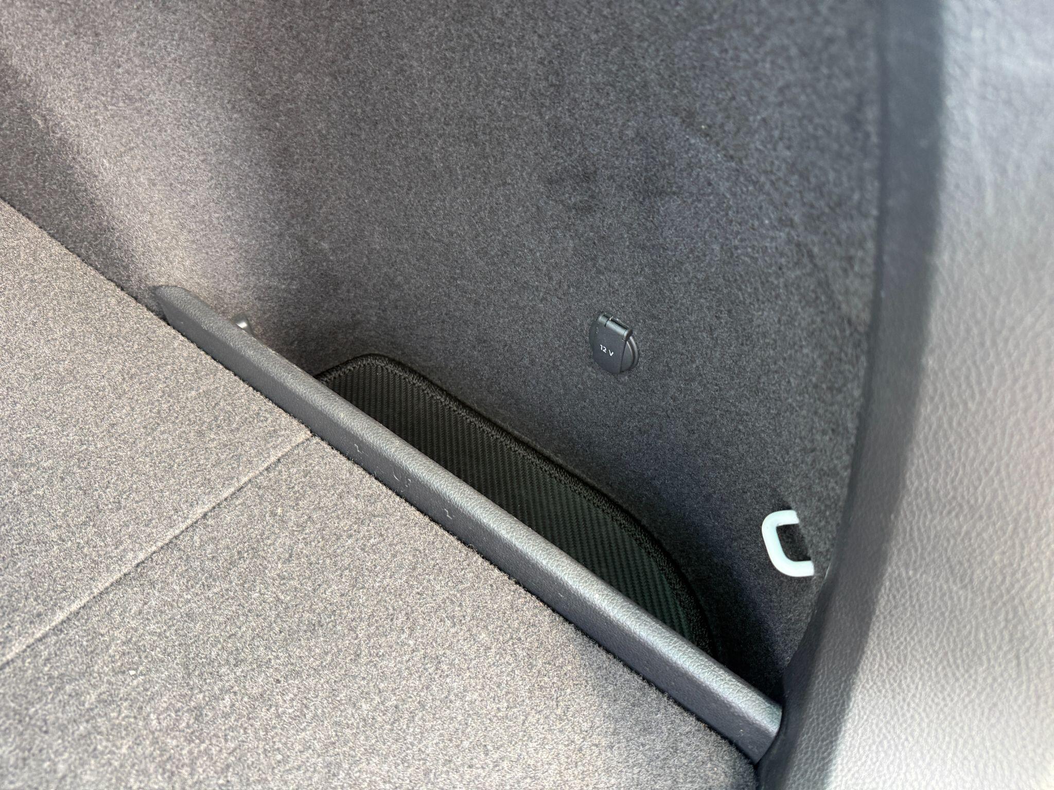 Volkswagen Golf - Image 83