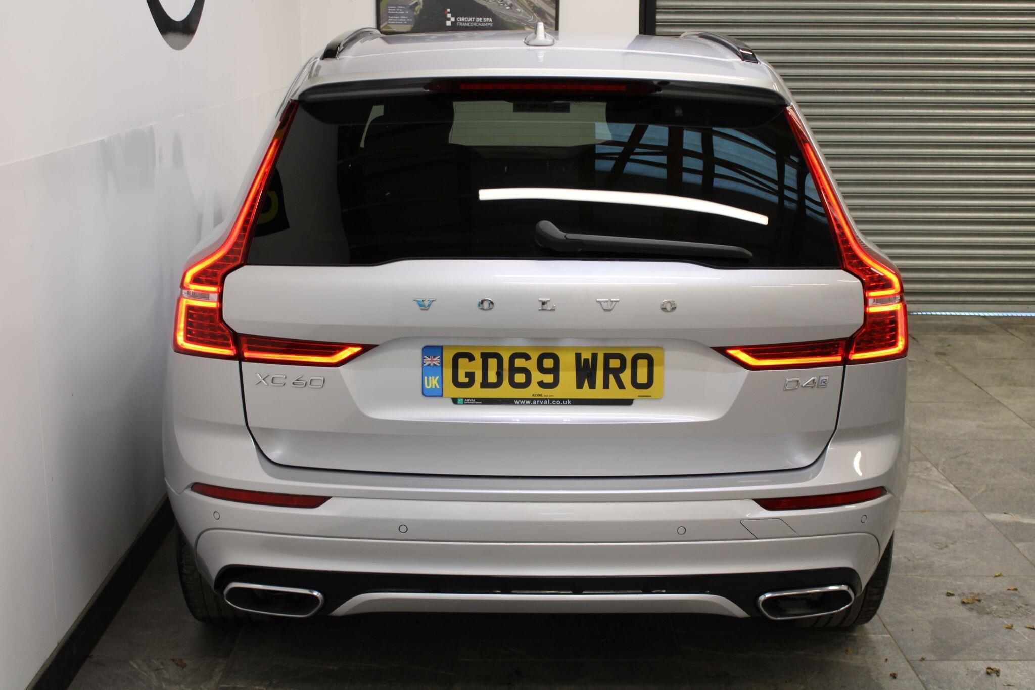 Volvo XC60 - Image 12