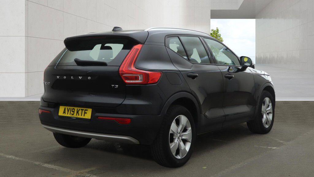 Volvo XC40 - Image 4