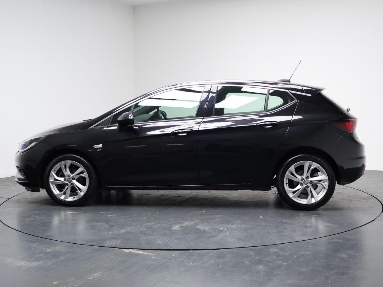 Vauxhall Astra - Image 8