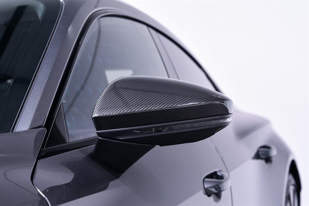 Audi RS e-tron GT - Image 11