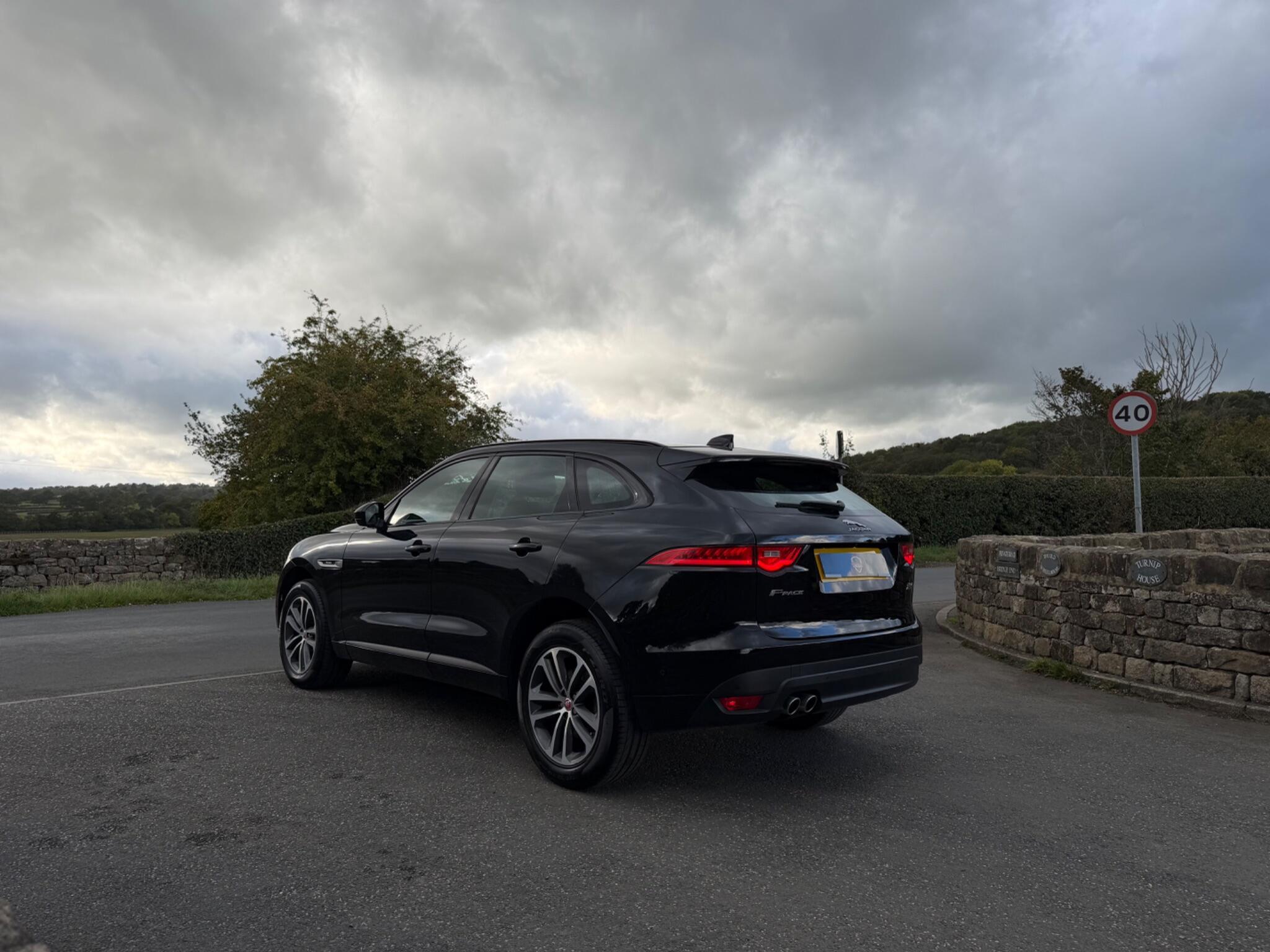 Jaguar F-Pace - Image 8