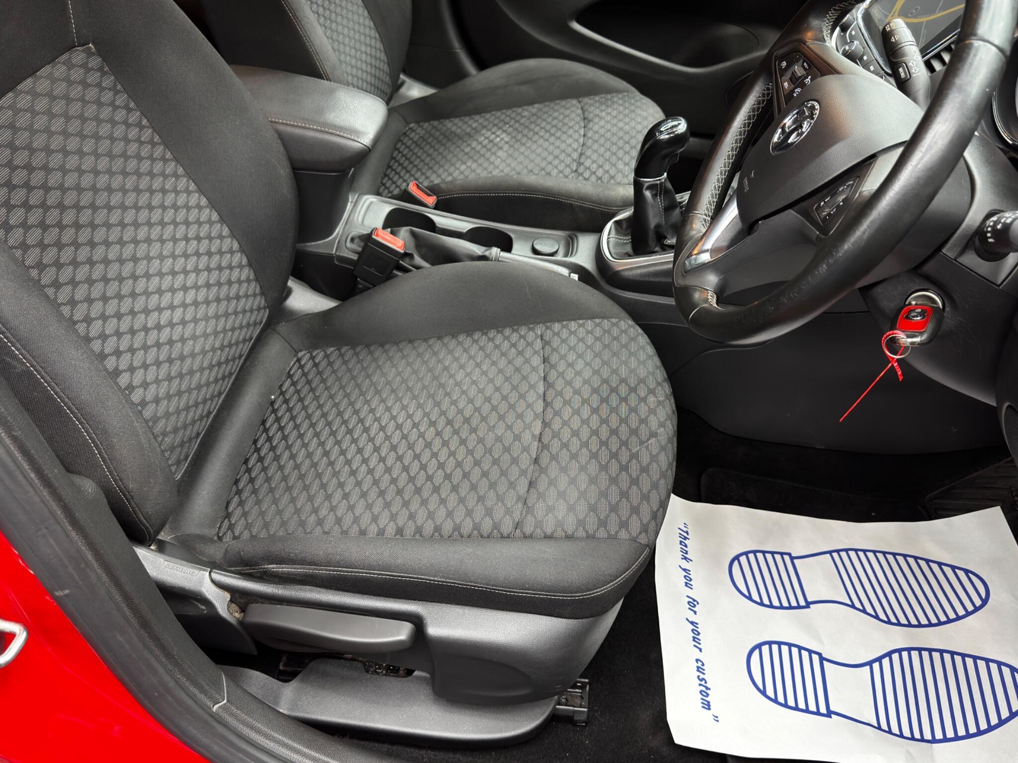 Vauxhall Astra - Image 13