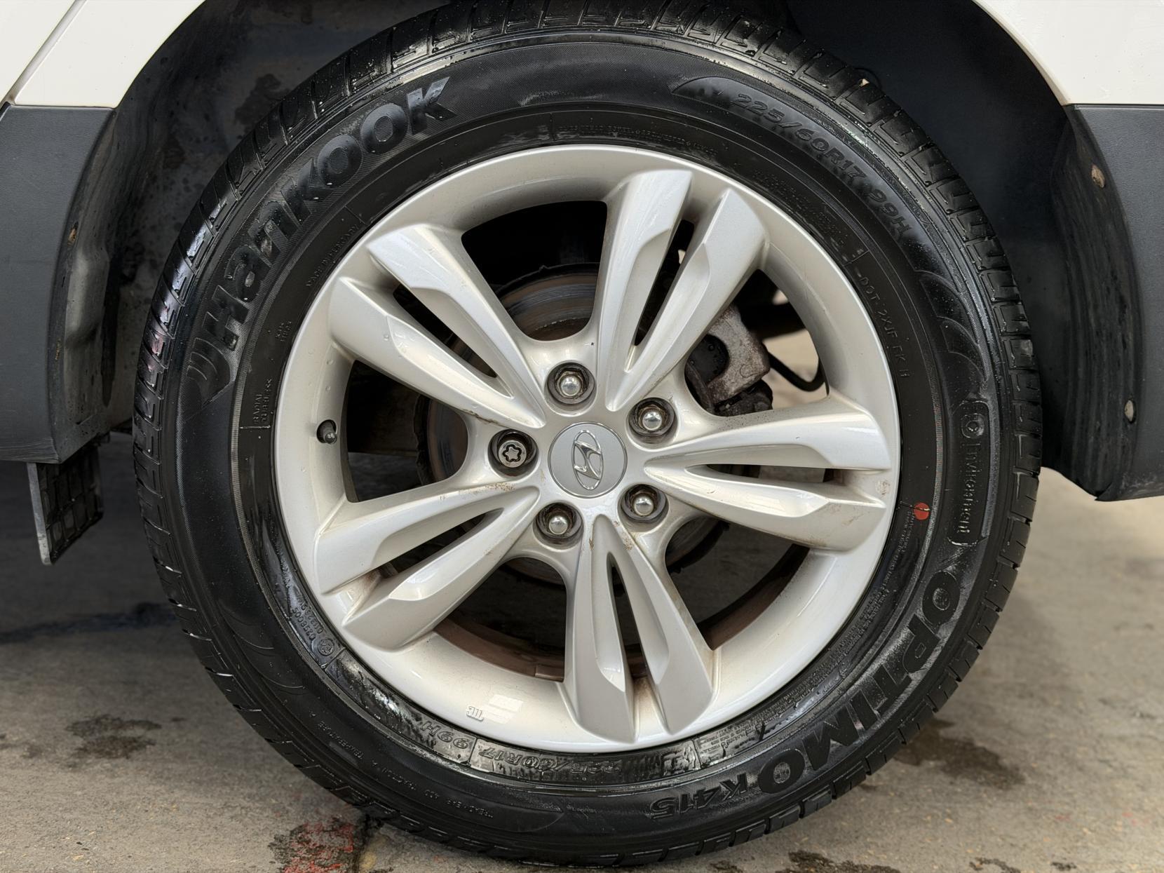 Hyundai ix35 - Image 18