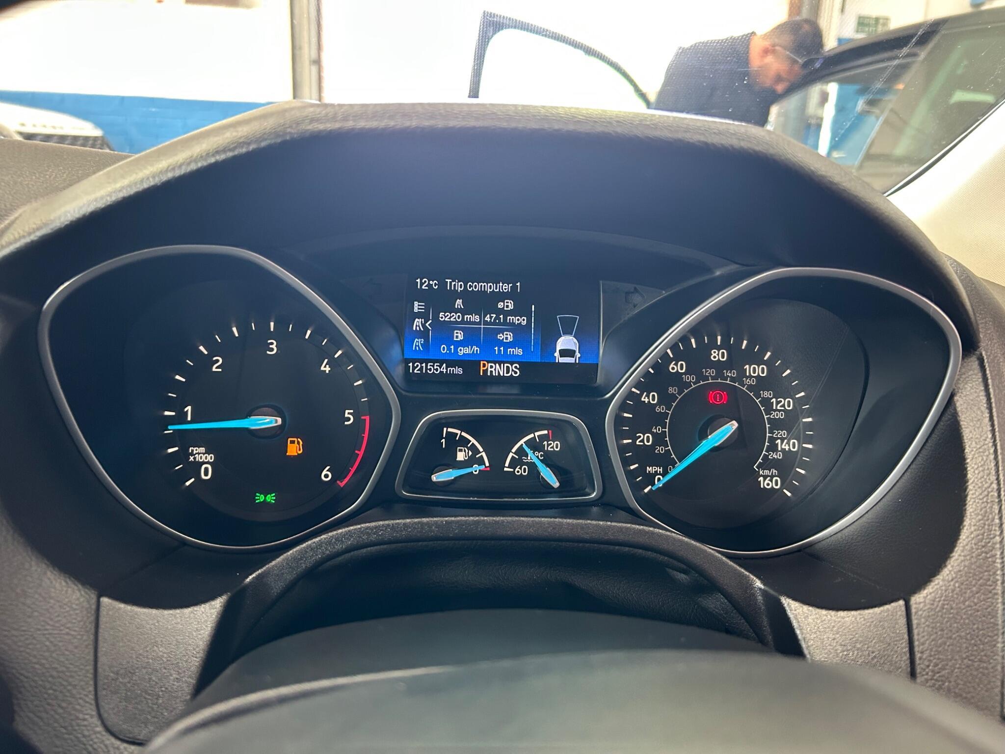 Ford Focus - Image 11