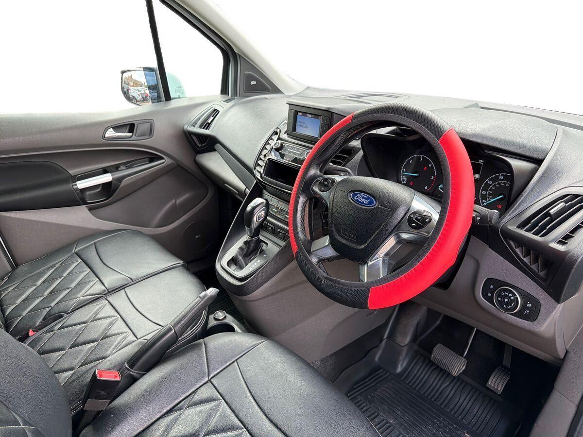 Ford Transit Connect - Image 19