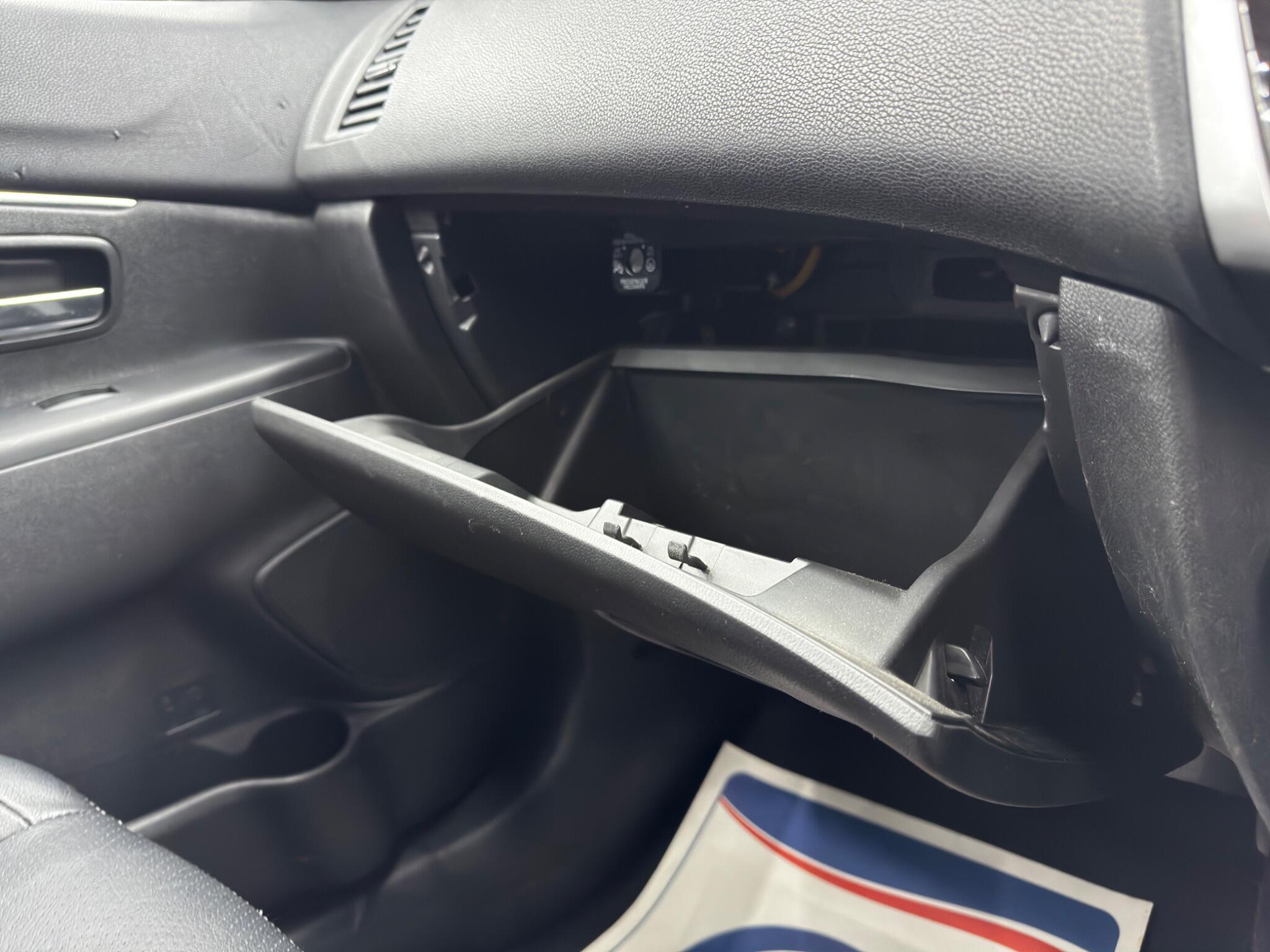 Mitsubishi ASX - Image 35