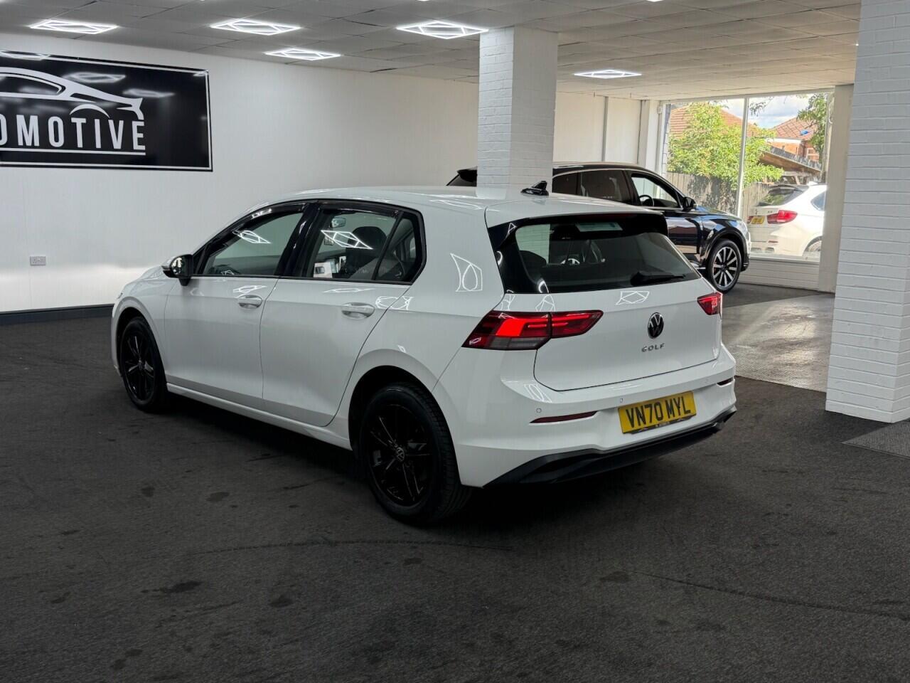Volkswagen Golf - Image 6