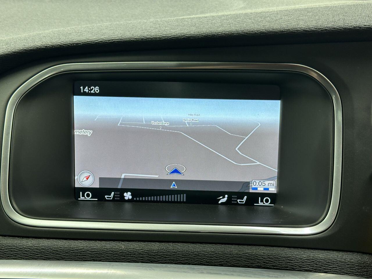 Volvo V40 CROSS COUNTRY - Image 30