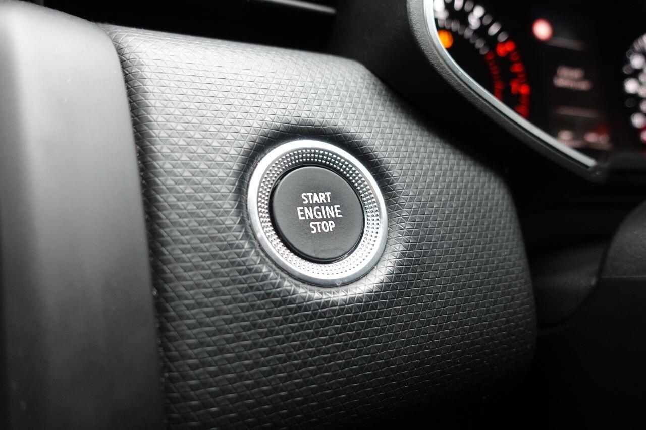 Renault Clio - Image 35