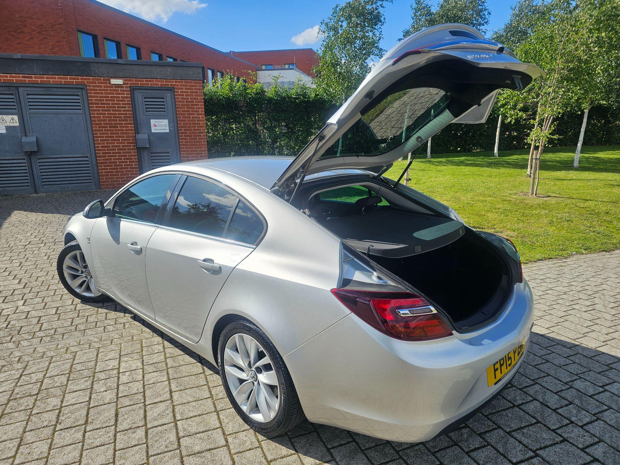 Vauxhall Insignia - Image 3