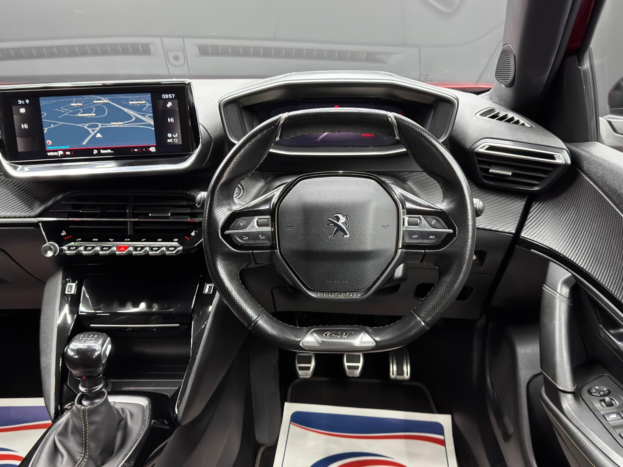 Peugeot 2008 - Image 18